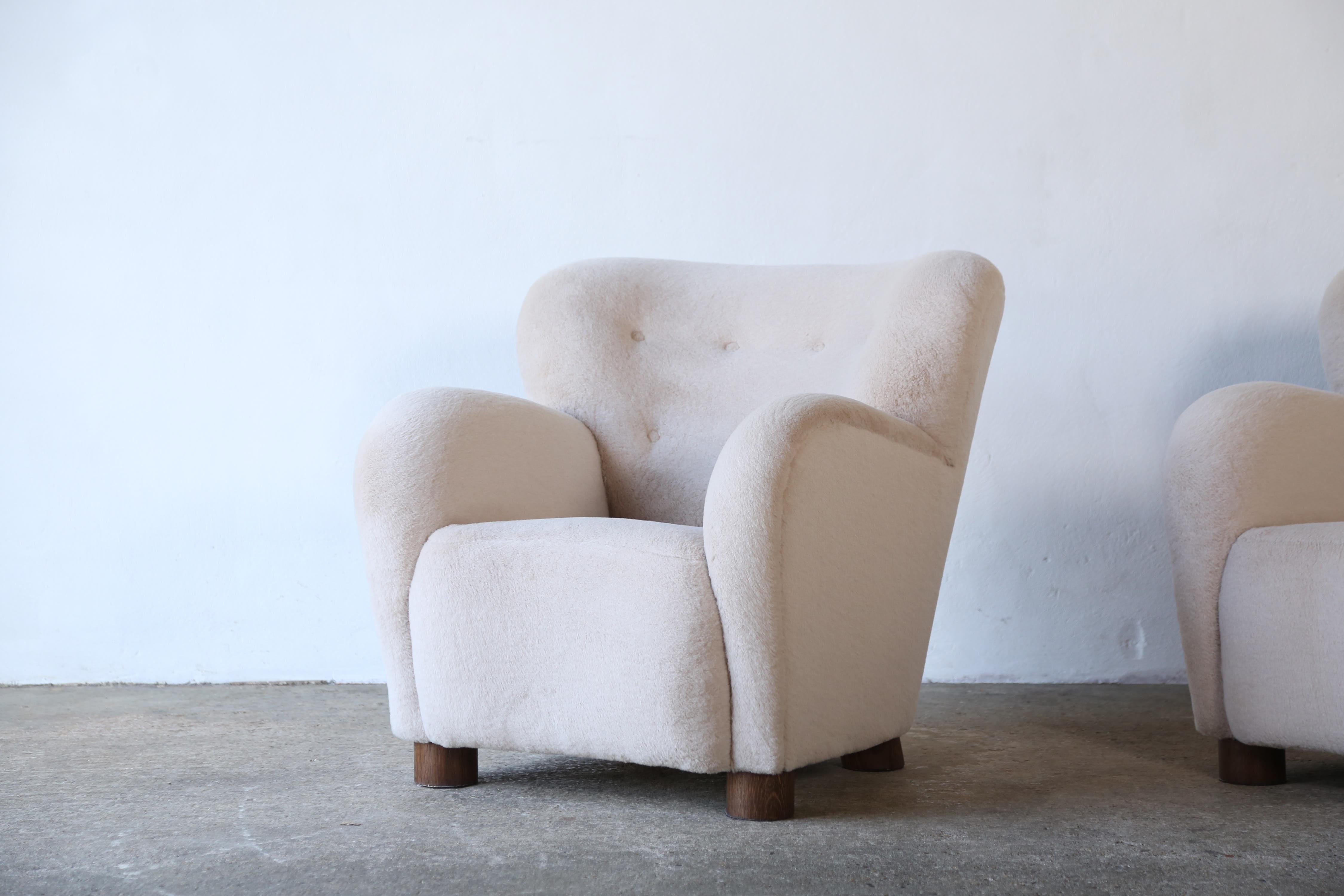 Paar Loungesessel, gepolstert mit reinem Alpaka im Angebot 8