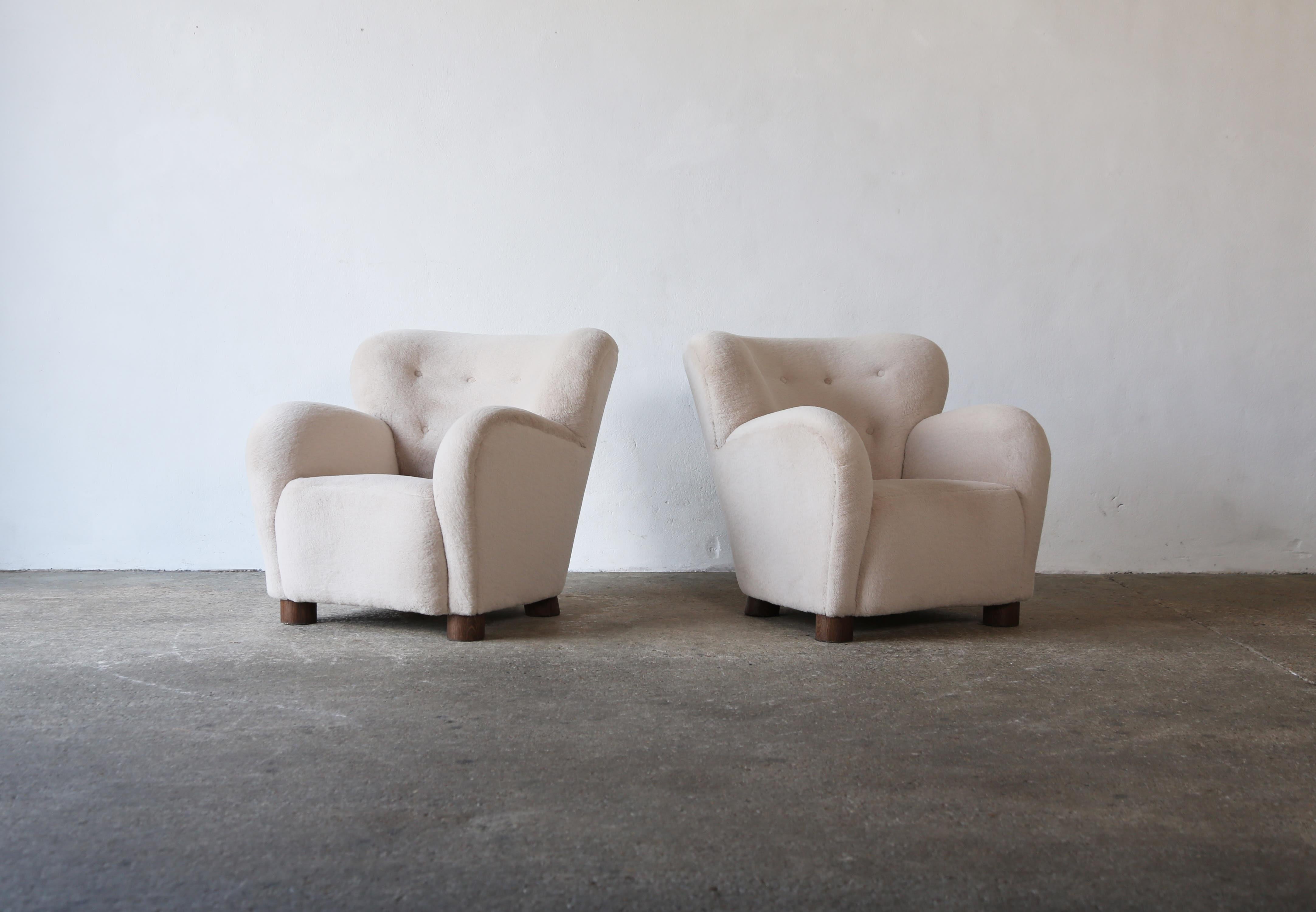 Paar Loungesessel, gepolstert mit reinem Alpaka (Skandinavische Moderne) im Angebot
