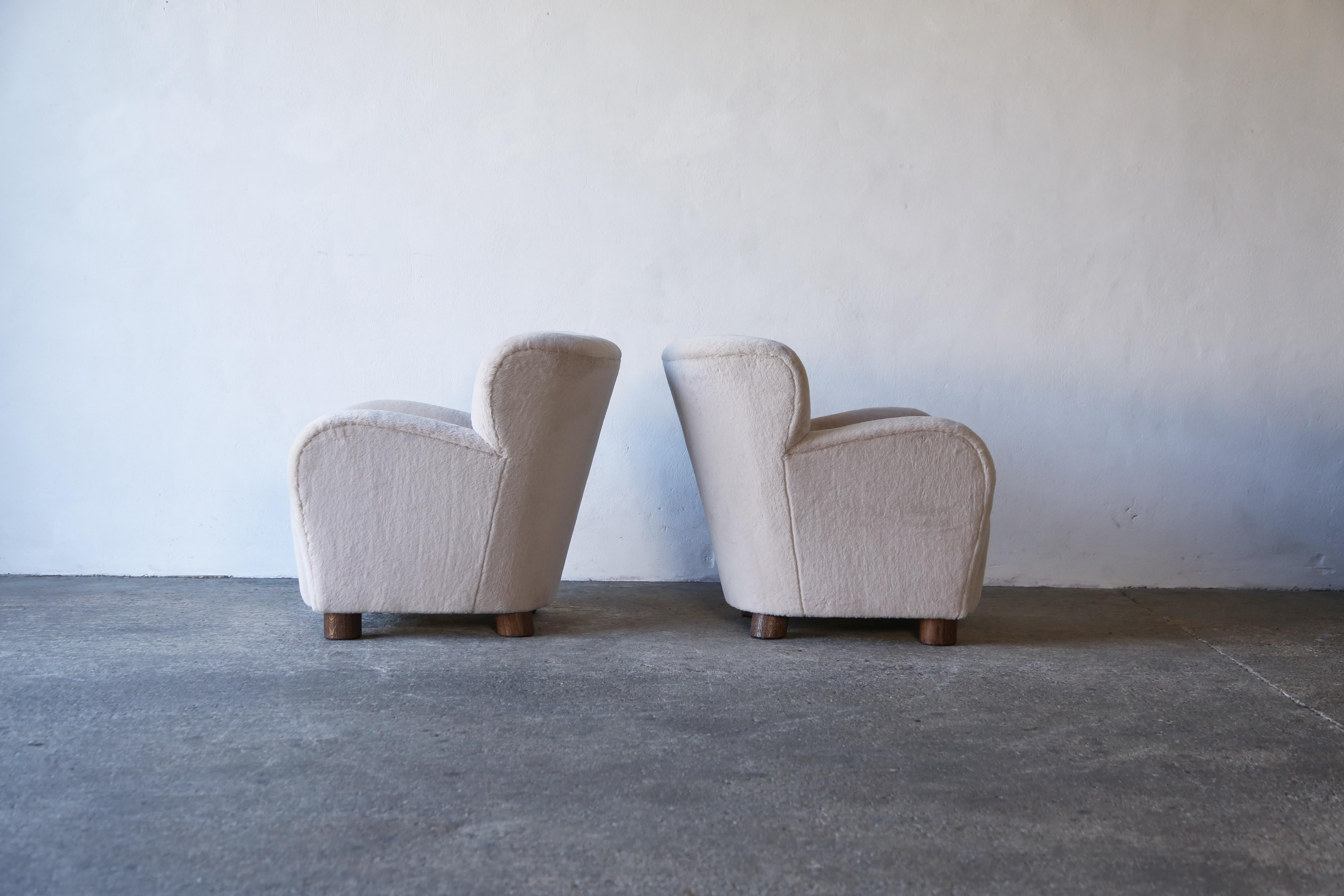 Contemporary Pair of Lounge Armchairs, Upholstered in Pure Alpaca For Sale
