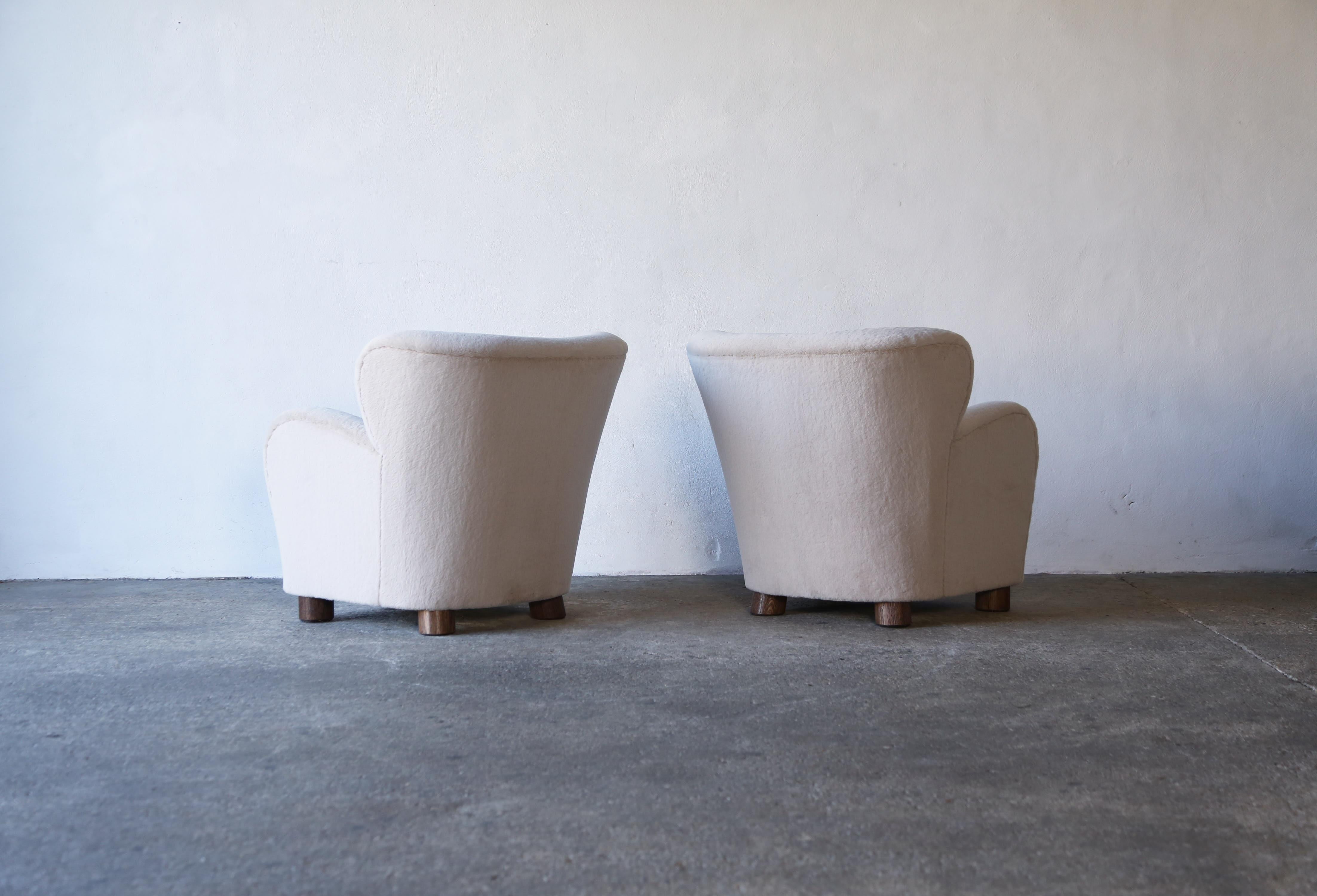 Pair of Lounge Armchairs, Upholstered in Pure Alpaca 1