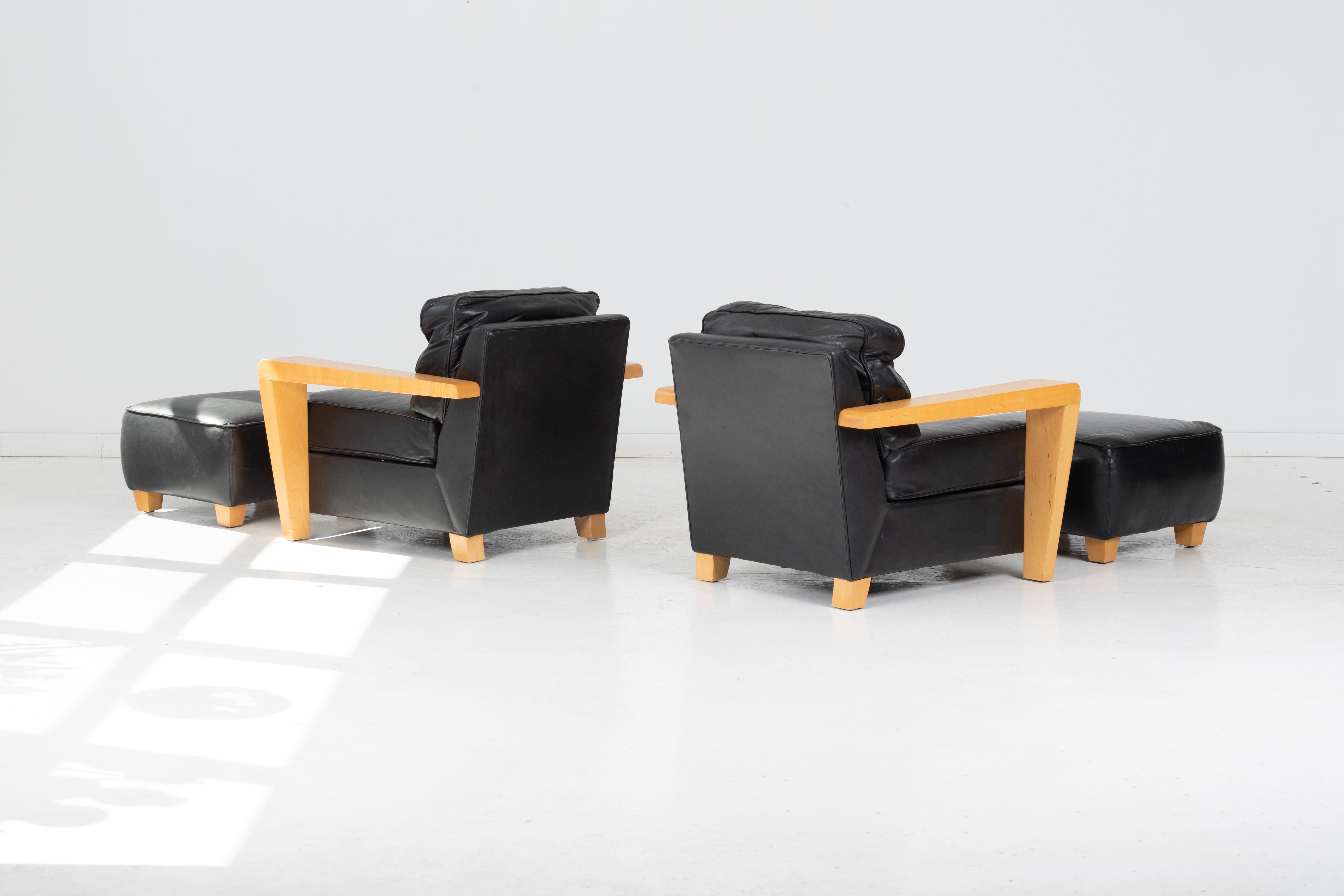 Cuir Paire de fauteuils de salon et d'ottomans conçus pour Thayer Coggin en vente