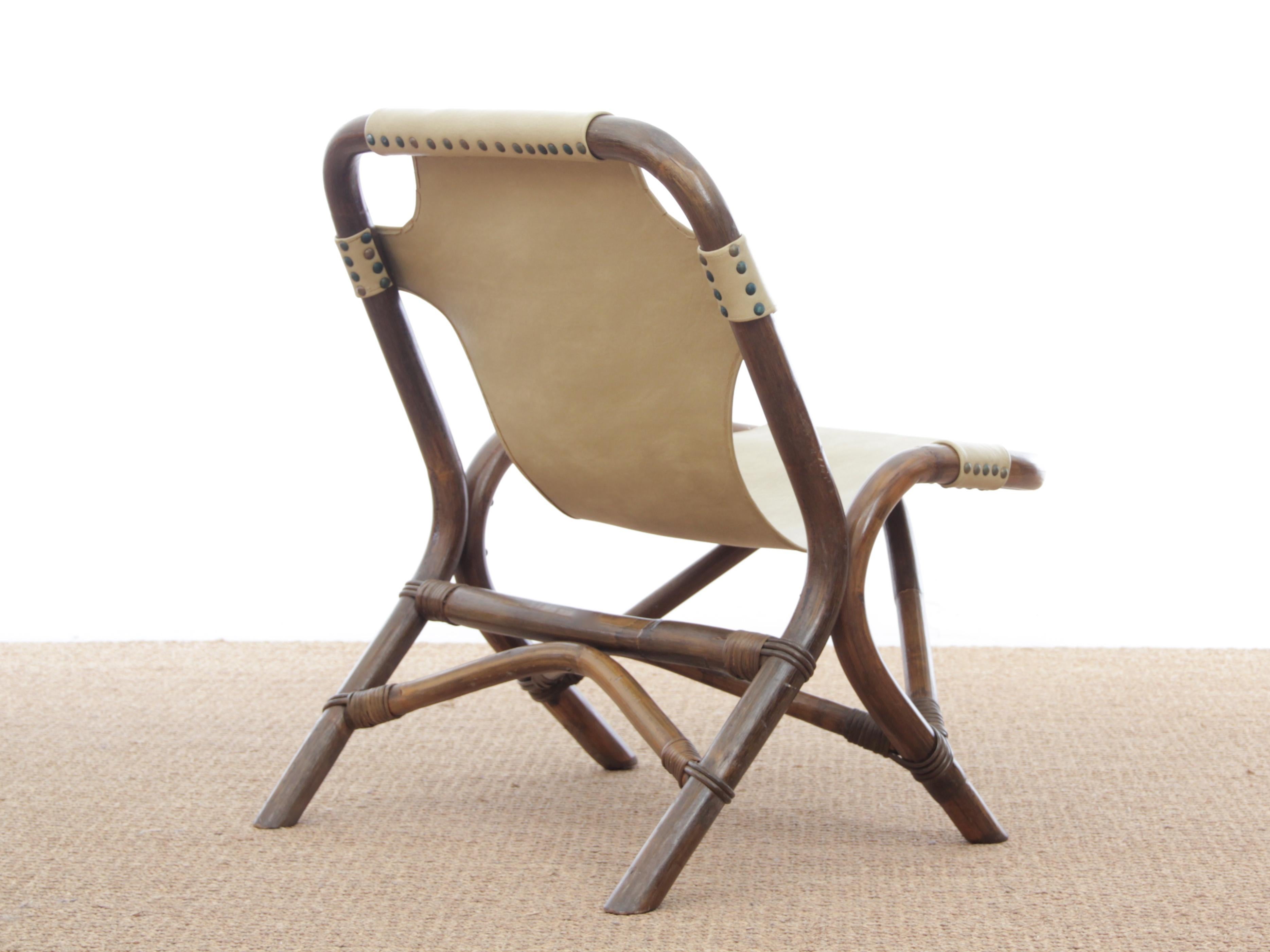 Pair of Lounge Chair in Rattan and Simili Leather In Good Condition In Courbevoie, FR