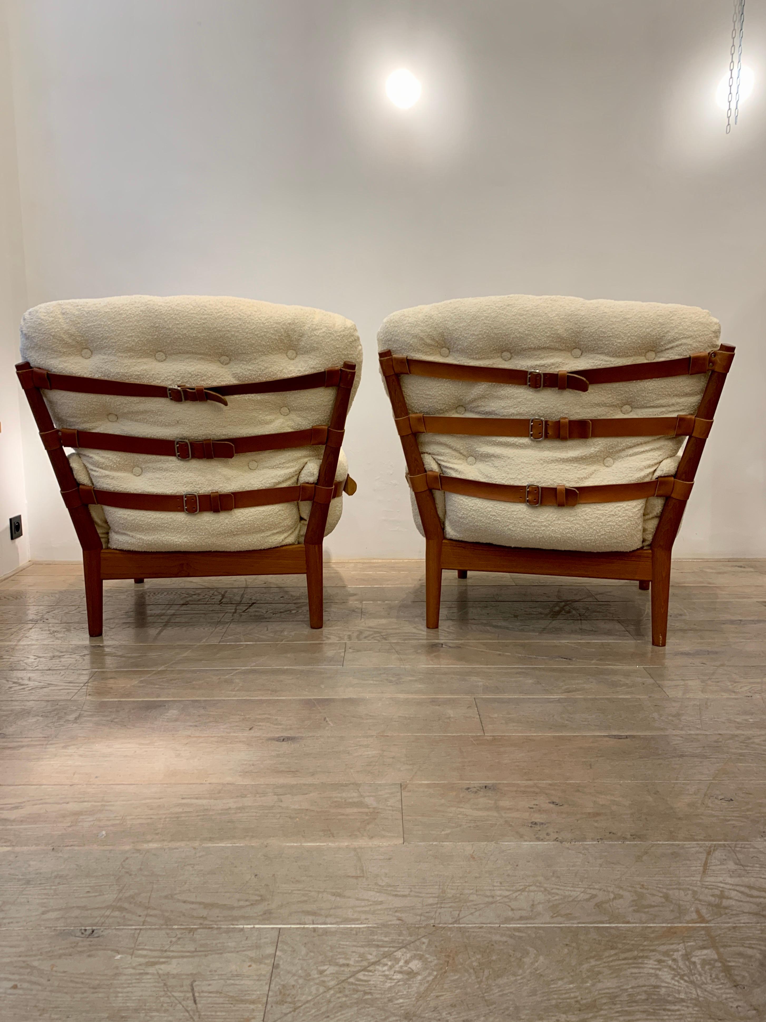 Mid-20th Century Pair of Lounge Chair Model 4521 by John Mortensen