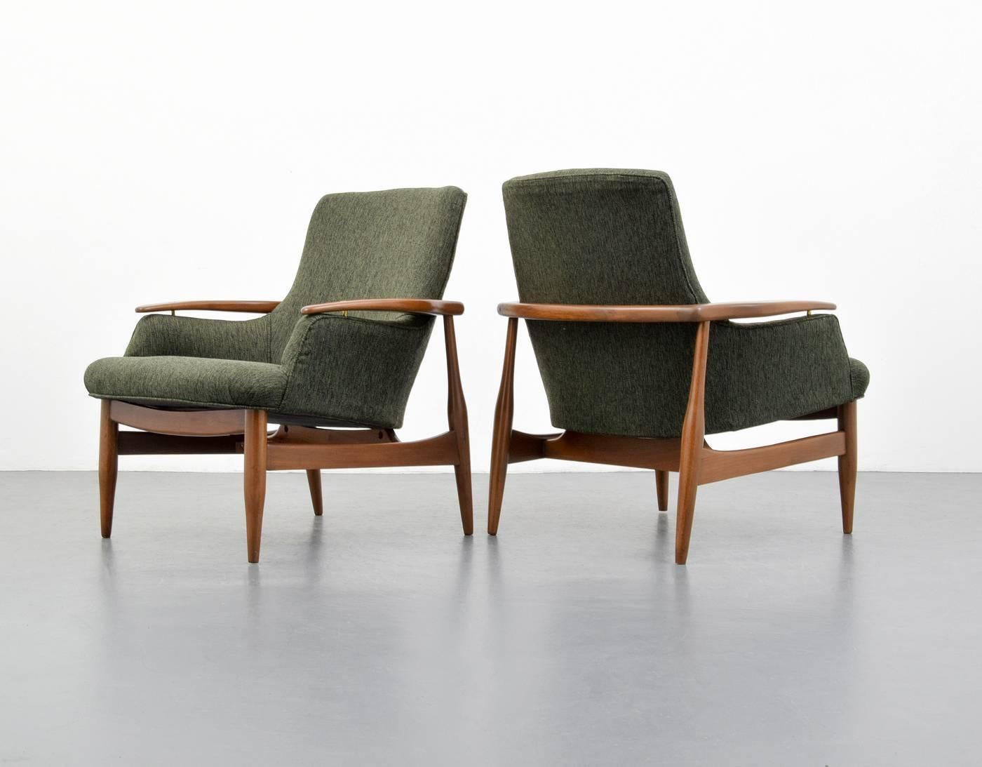 Pair of Lounge Chairs in the Manner of Finn Juhl 1