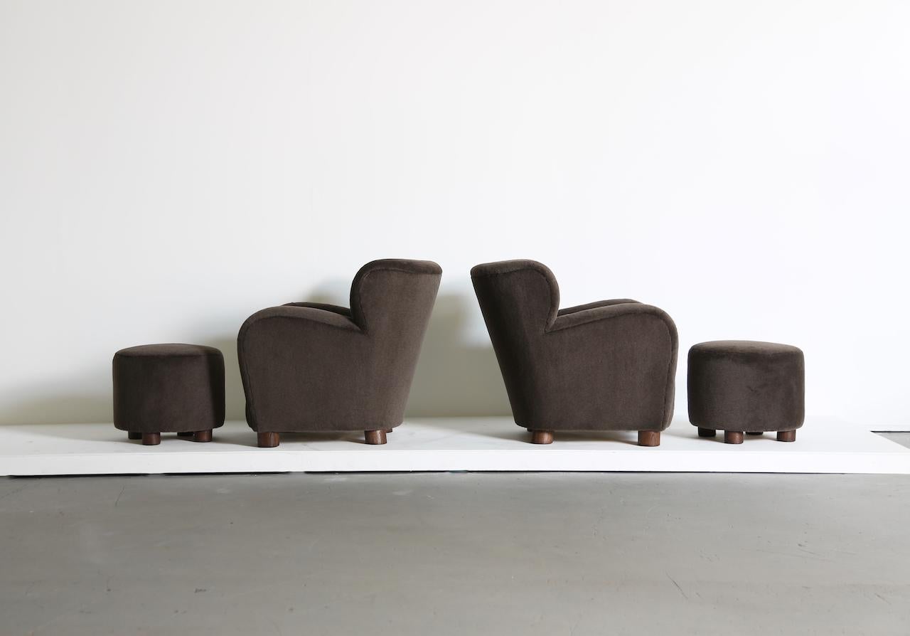 Paar Loungesessel / Sessel und Ottomane aus reinem Alpaka, gepolstert im Zustand „Gut“ im Angebot in LEWES, GB