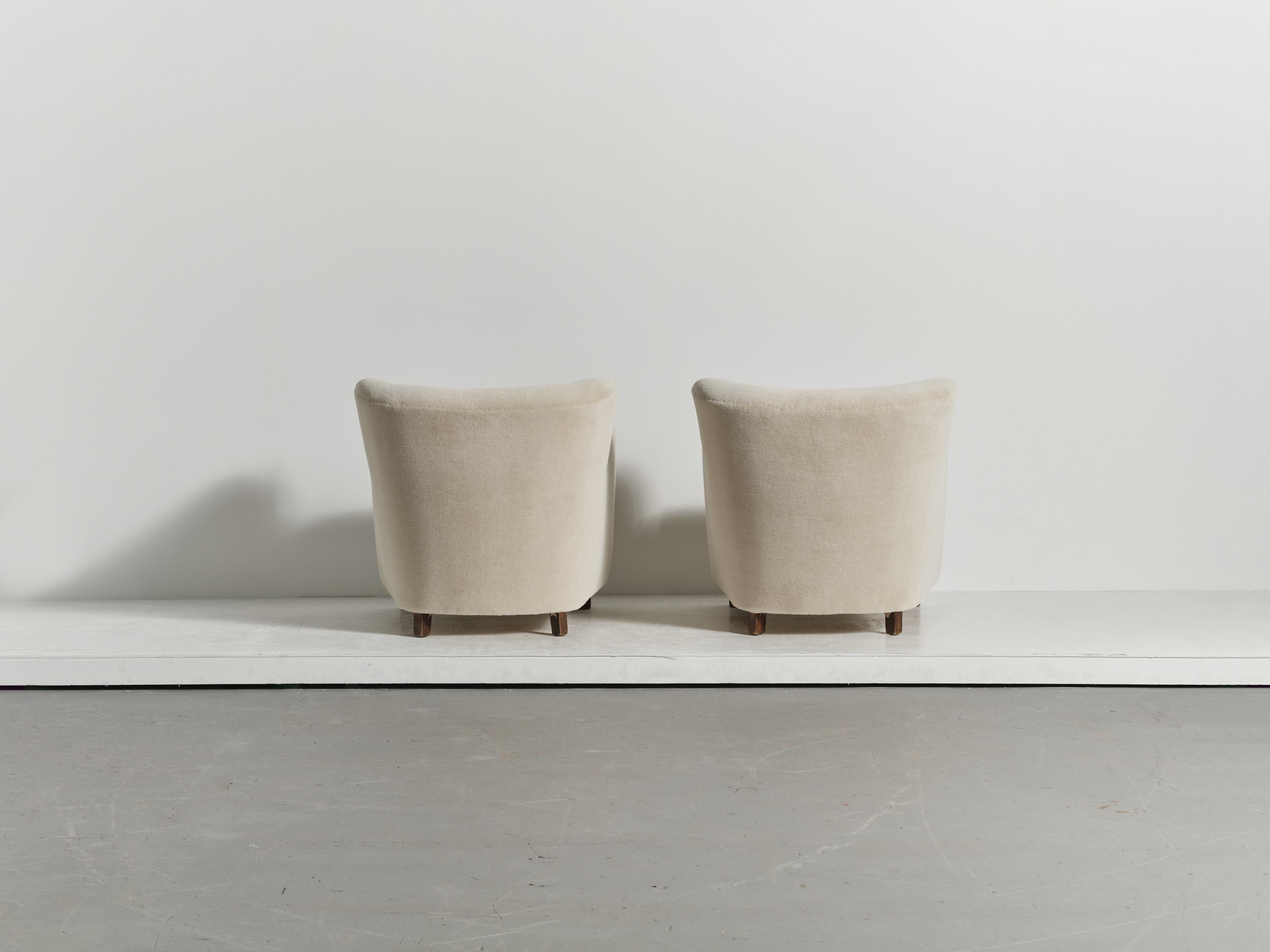 Paar Loungesessel / Sessel, Dänemark, 1940er Jahre, gepolstert mit reinem Alpaka im Angebot 4