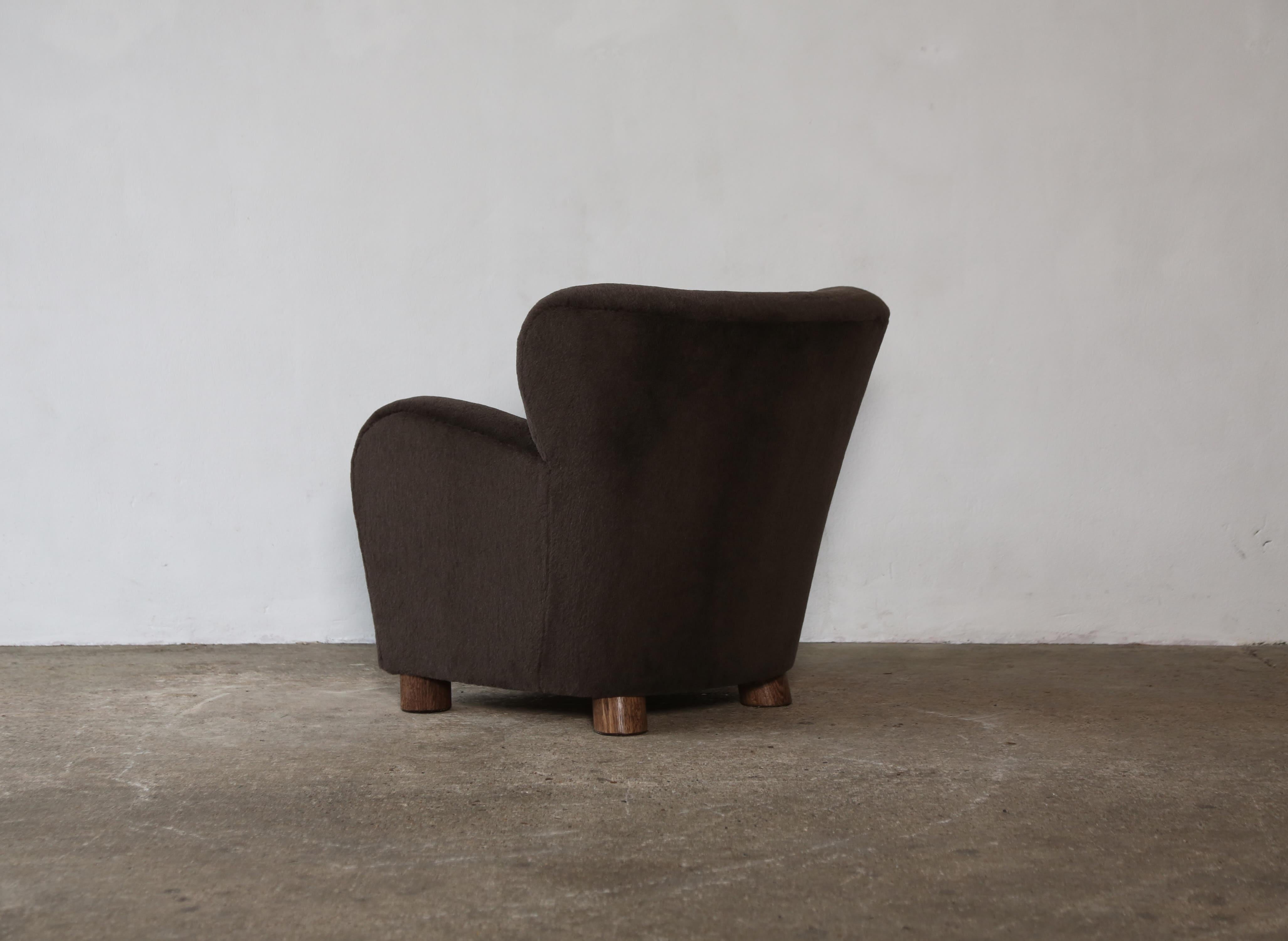Pair of Lounge Chairs / Armchairs, Upholstered in Pure Alpaca For Sale 11