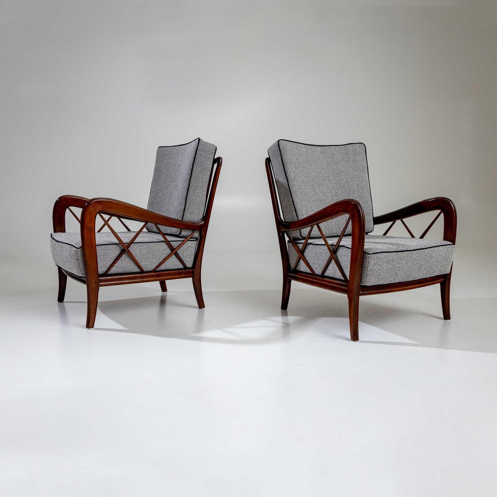 Modern Pair of Lounge Chairs attr. to Paolo Buffa, Italy 1950s For Sale