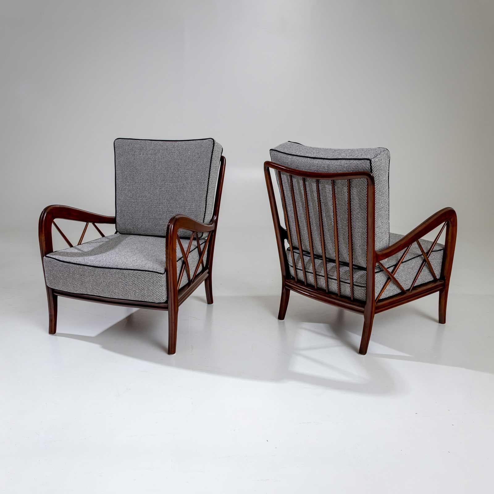 Mid-20th Century Pair of Lounge Chairs attr. to Paolo Buffa, Italy 1950s For Sale