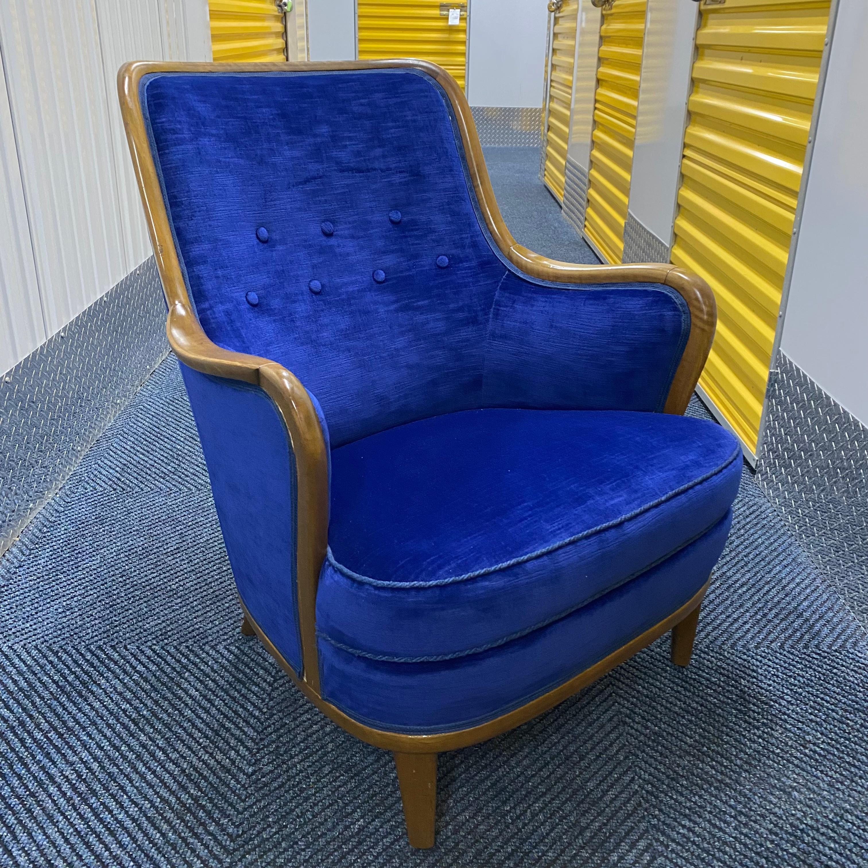 Swedish Pair of Lounge chairs attributed to Axel Larsson For Sale