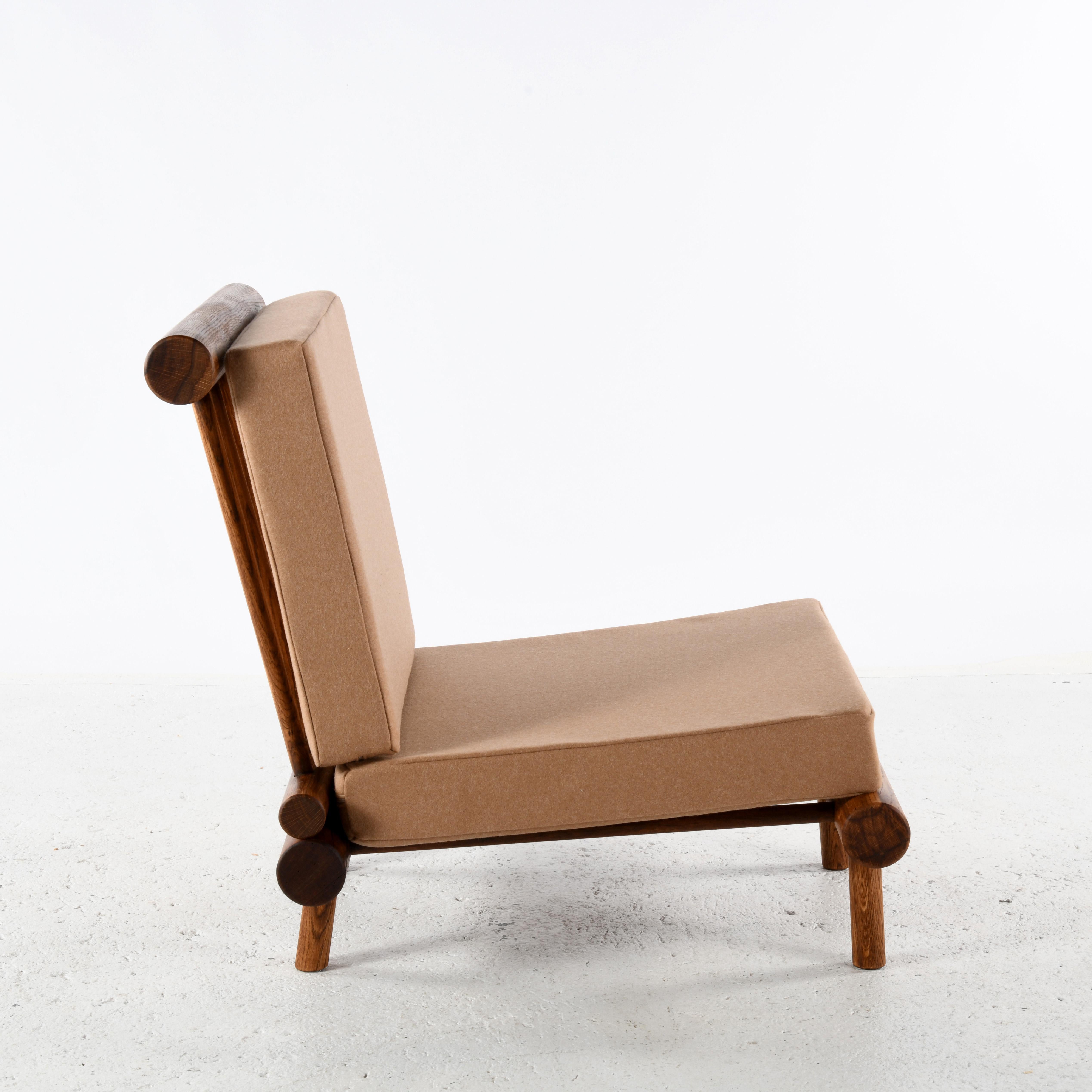 Paire de chaises longues attribuée à Charlotte Perriand, France, dans les années 60 en vente 11