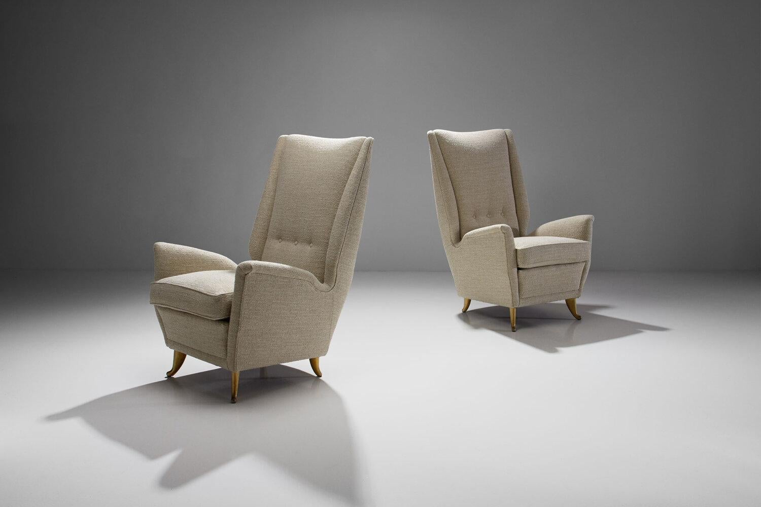 Mid-Century Modern Pair of Lounge Chairs Attributed to Gio Ponti for ISA Bergamo, Italy, 1950s