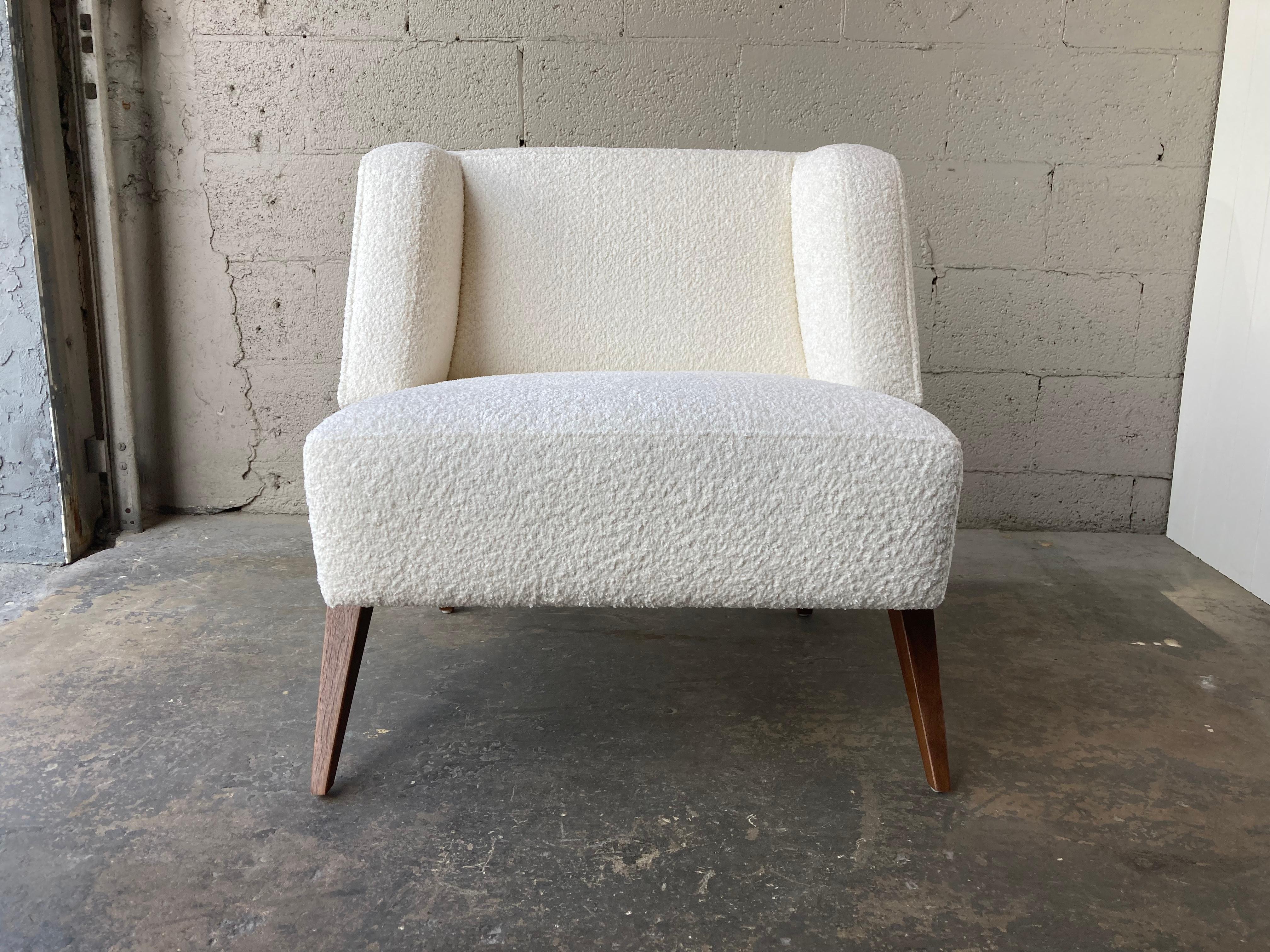 Pair of Lounge Chairs Attributed to Gio Ponti, Walnut and Ivory Bouclé Fabric 11