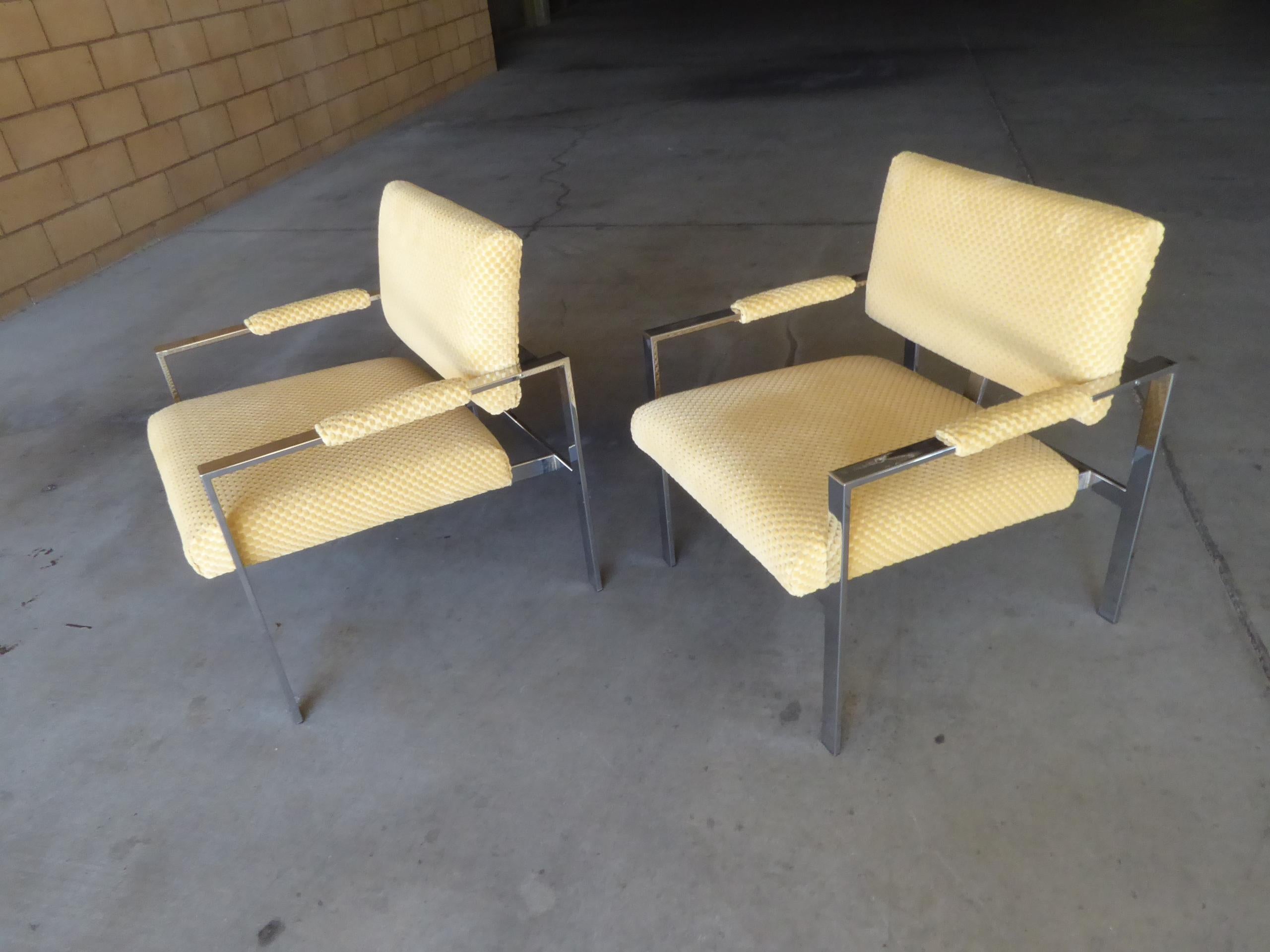 Pair of Lounge Chairs Attributed to Harvey Probber for Thayer Coggin 4