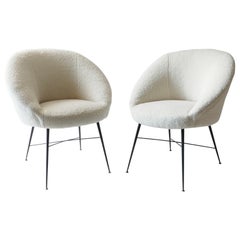 Pair of Lounge Chairs, Black Metal Legs and White Boucle Fabric, Italy, 1950s Pair of Lounge Chairs, Black Metal Legs and White Boucle Fabric, Italy, 1950s