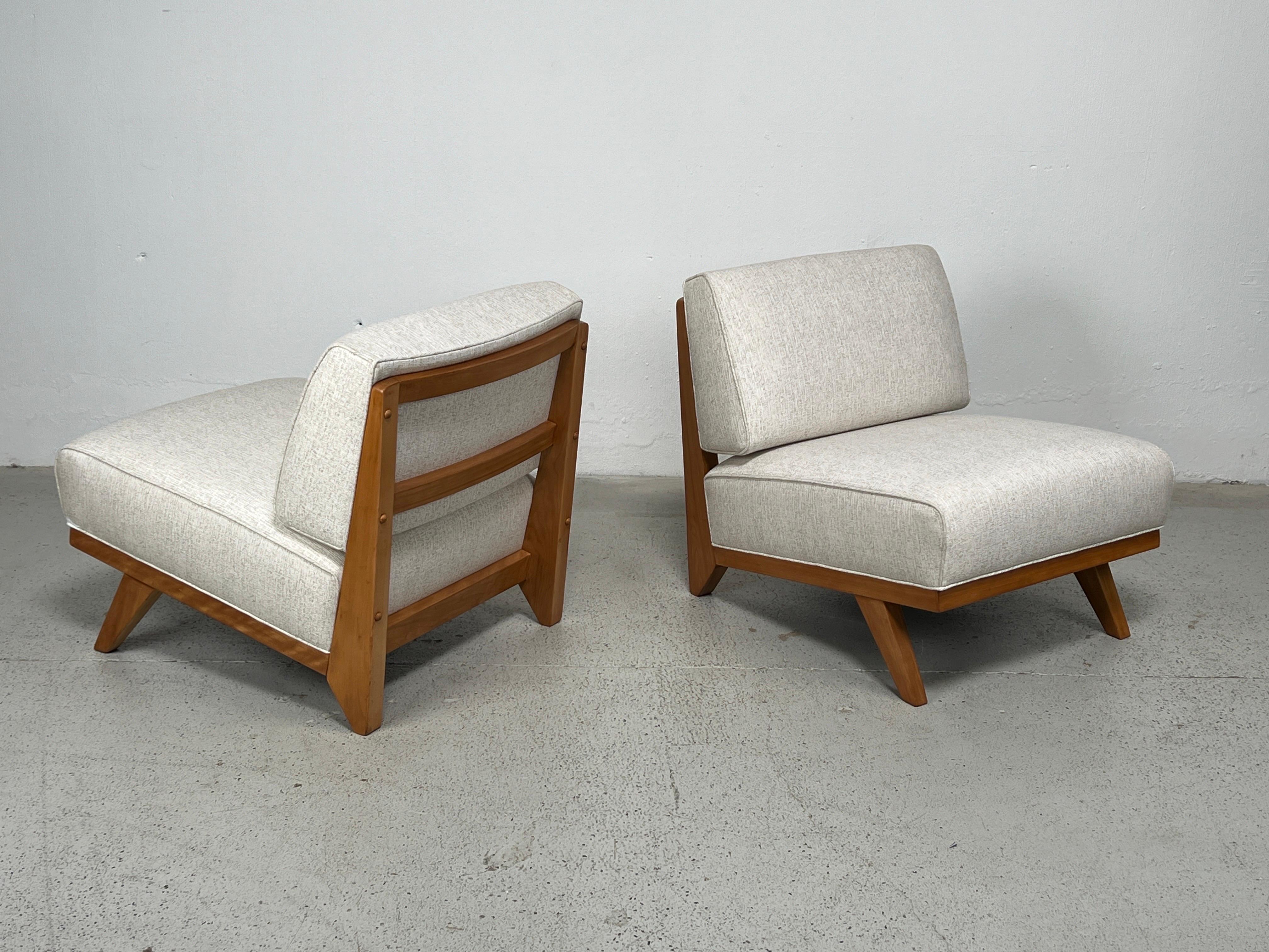 A pair of early slipper chairs designed by Abel Sorenson for Knoll, 1940's. 