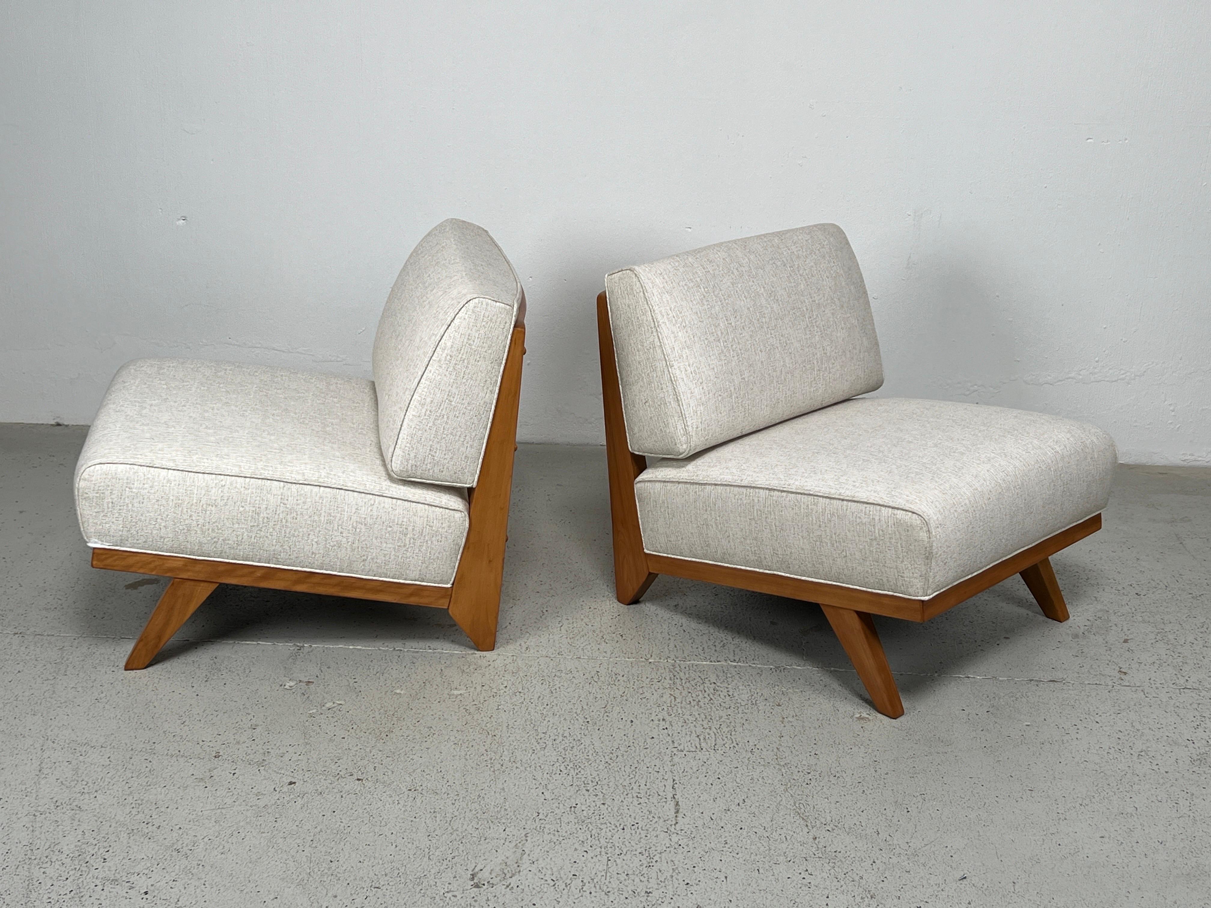 Birch Pair of Lounge Chairs by Abel Sorensen for Knoll For Sale