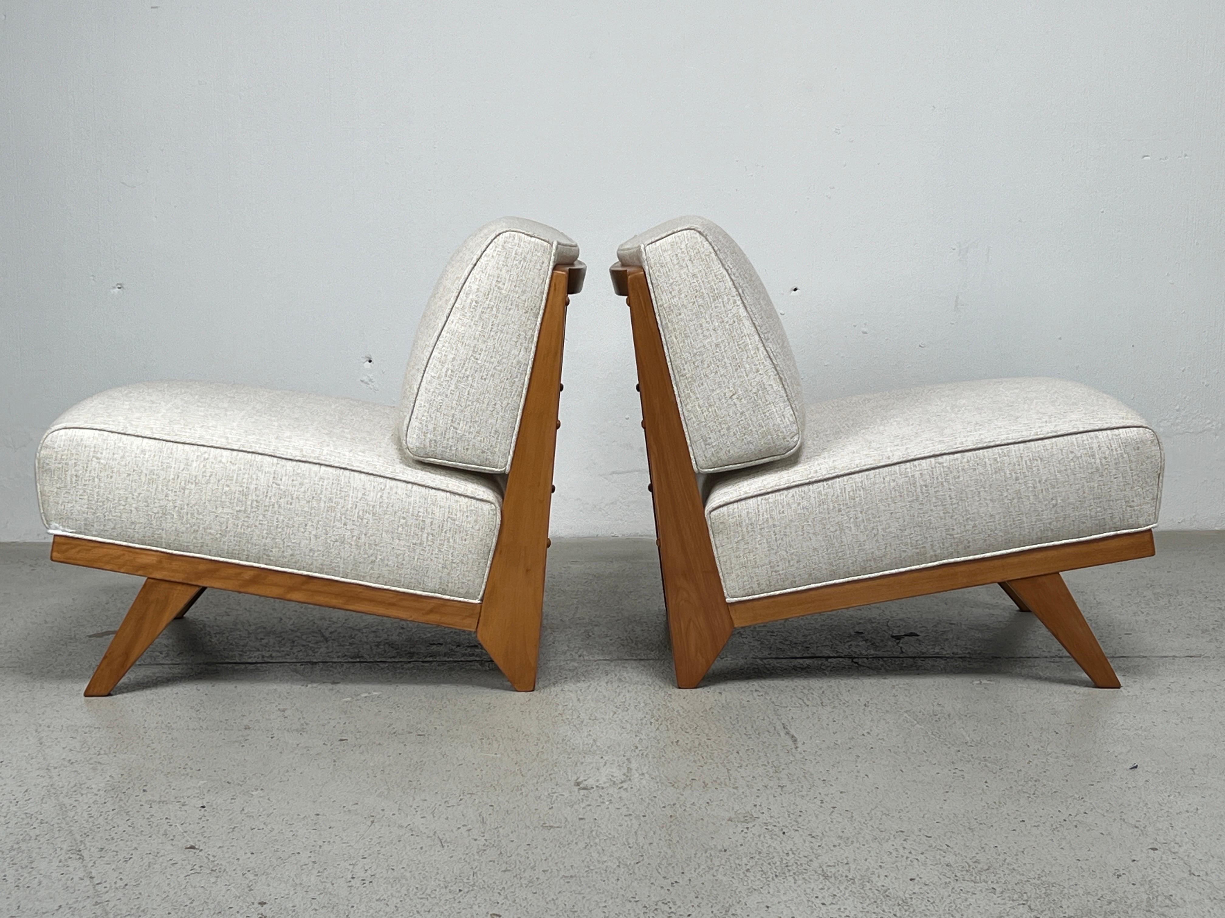 Pair of Lounge Chairs by Abel Sorensen for Knoll For Sale 3