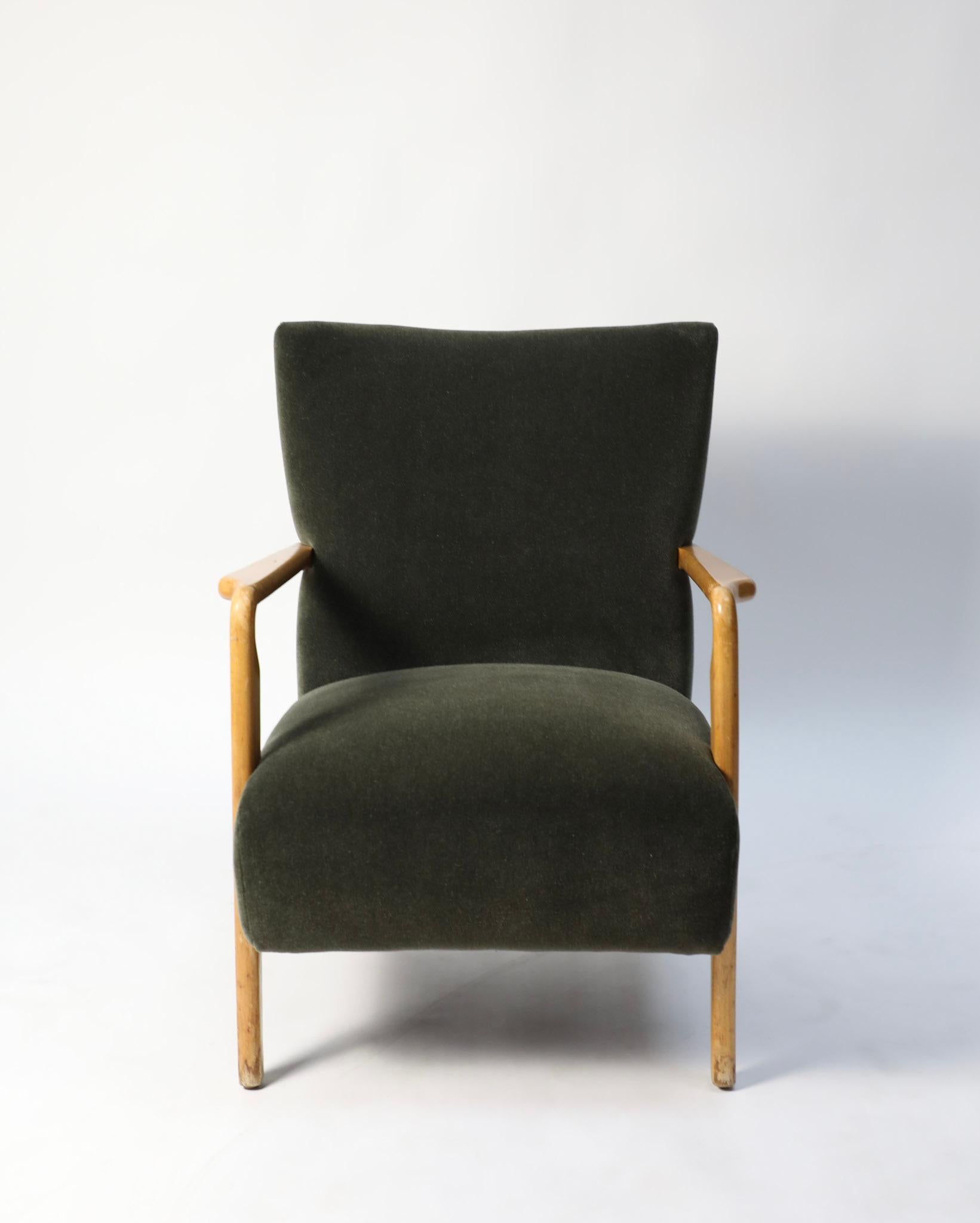 Paar Loungesessel von Cassina (Moderne der Mitte des Jahrhunderts) im Angebot