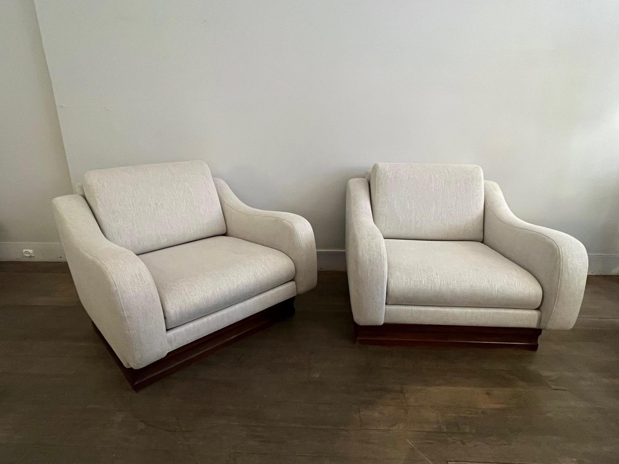 Mid-Century Modern Pair of Lounge Chairs by Cassina, Italy, 1960