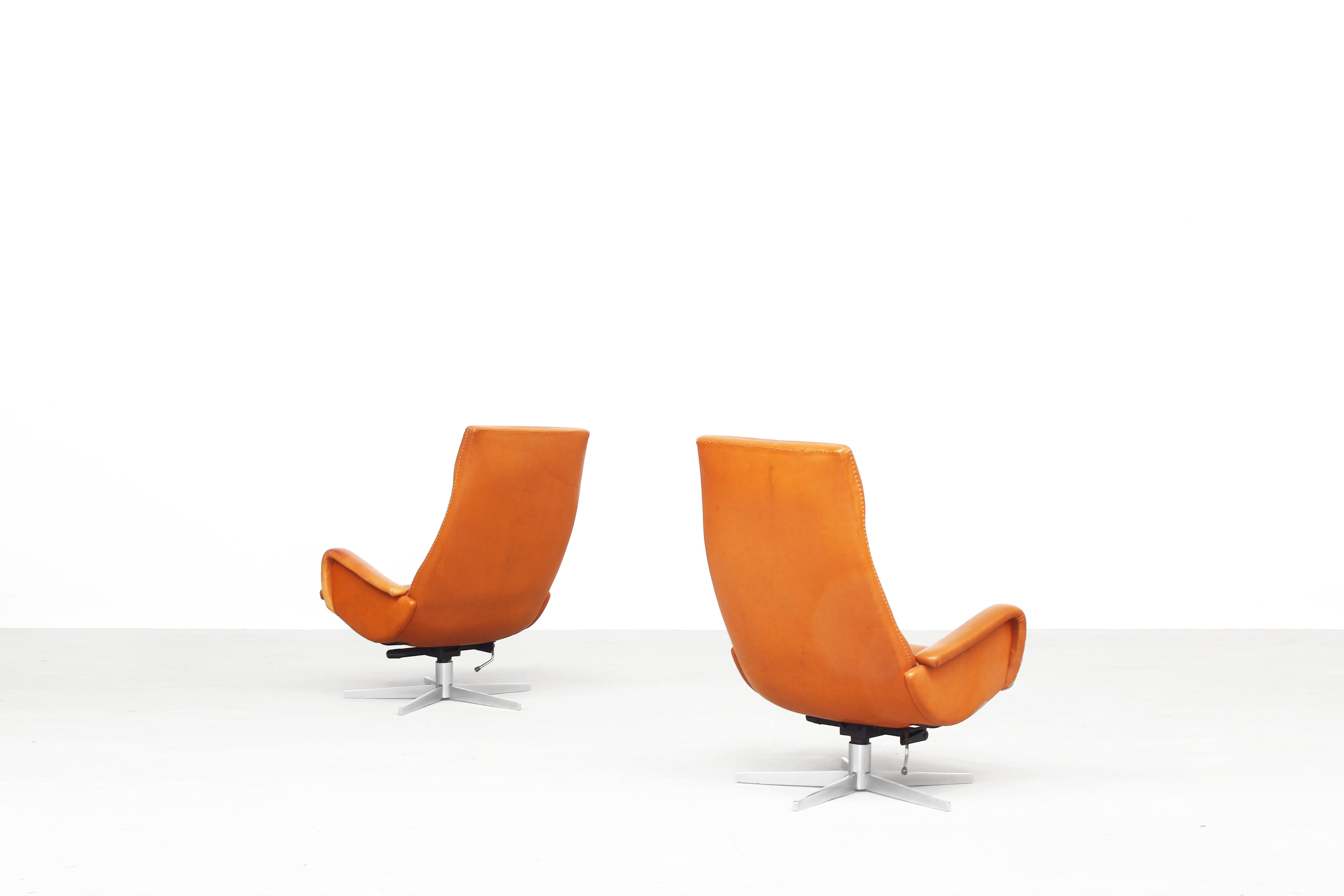 Swiss Pair of Lounge Chairs by De Sede Mod. Ds 51, Original 1970s in Cognac Leather