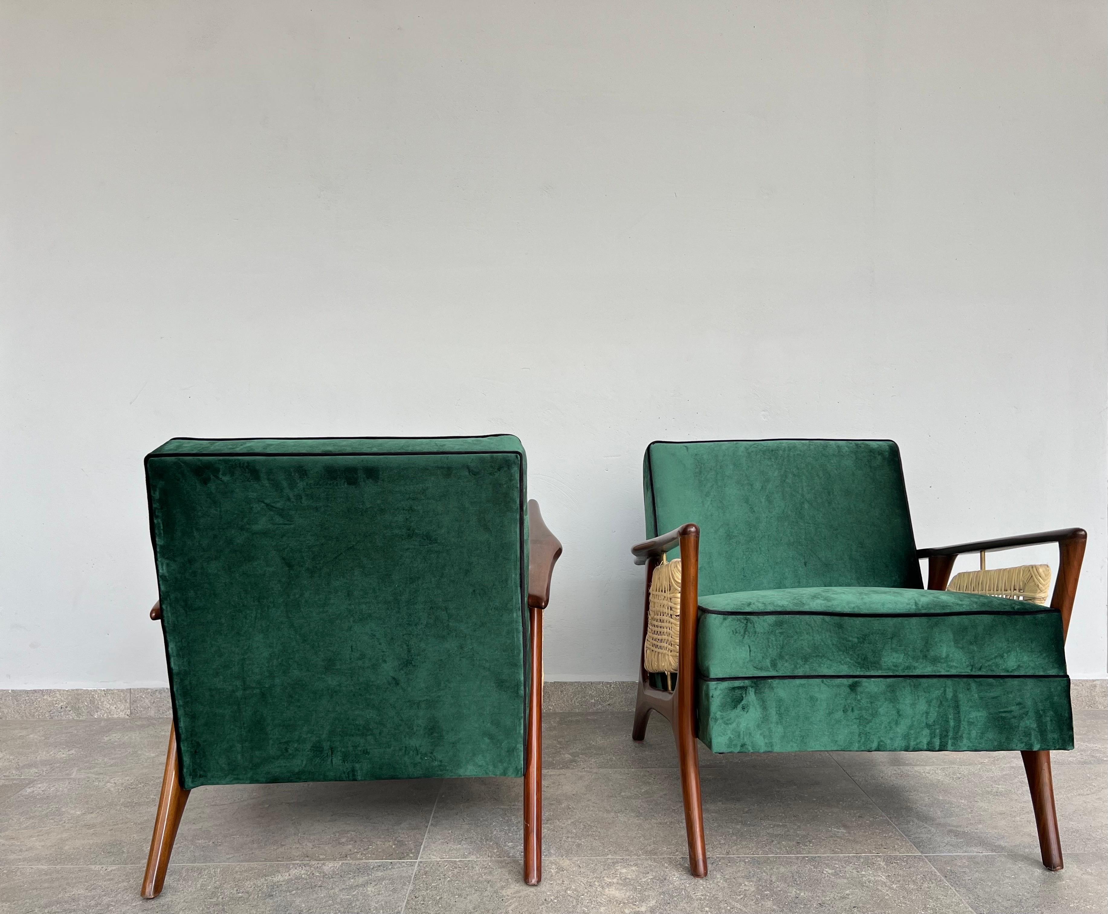 Mexican Pair of Lounge Chairs by Eugenio Escudero  For Sale