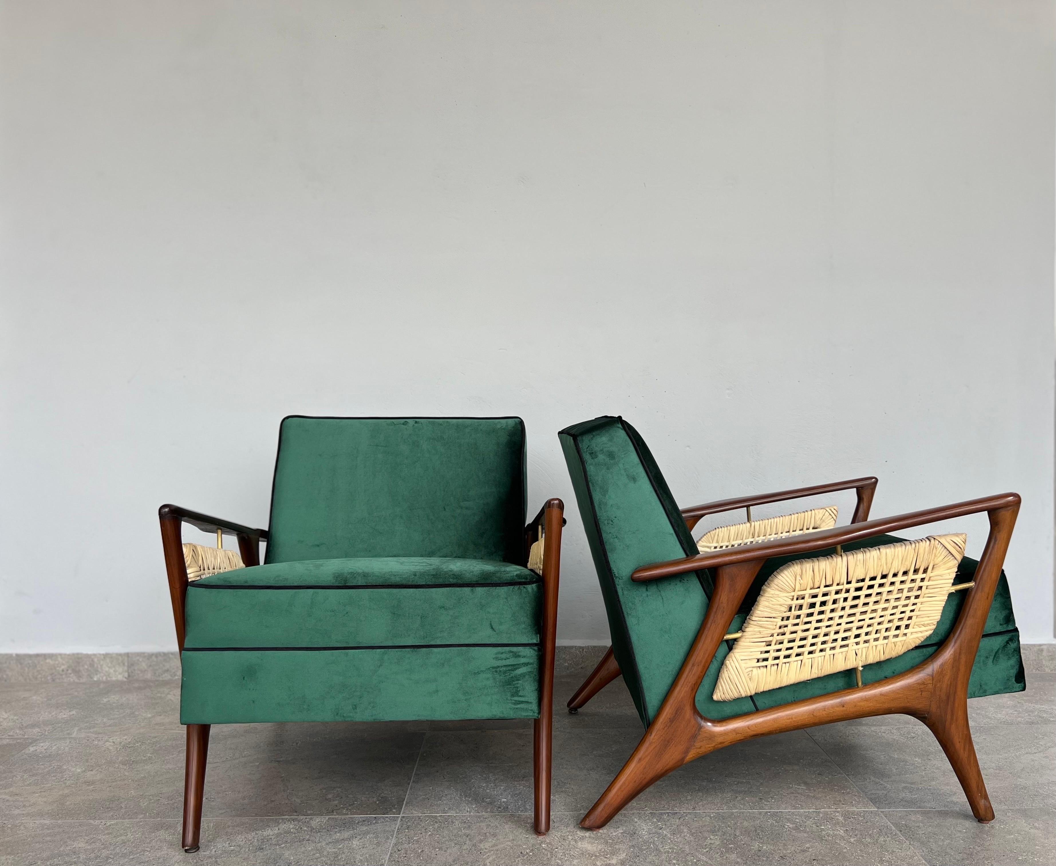 Pair of Lounge Chairs by Eugenio Escudero  For Sale 1