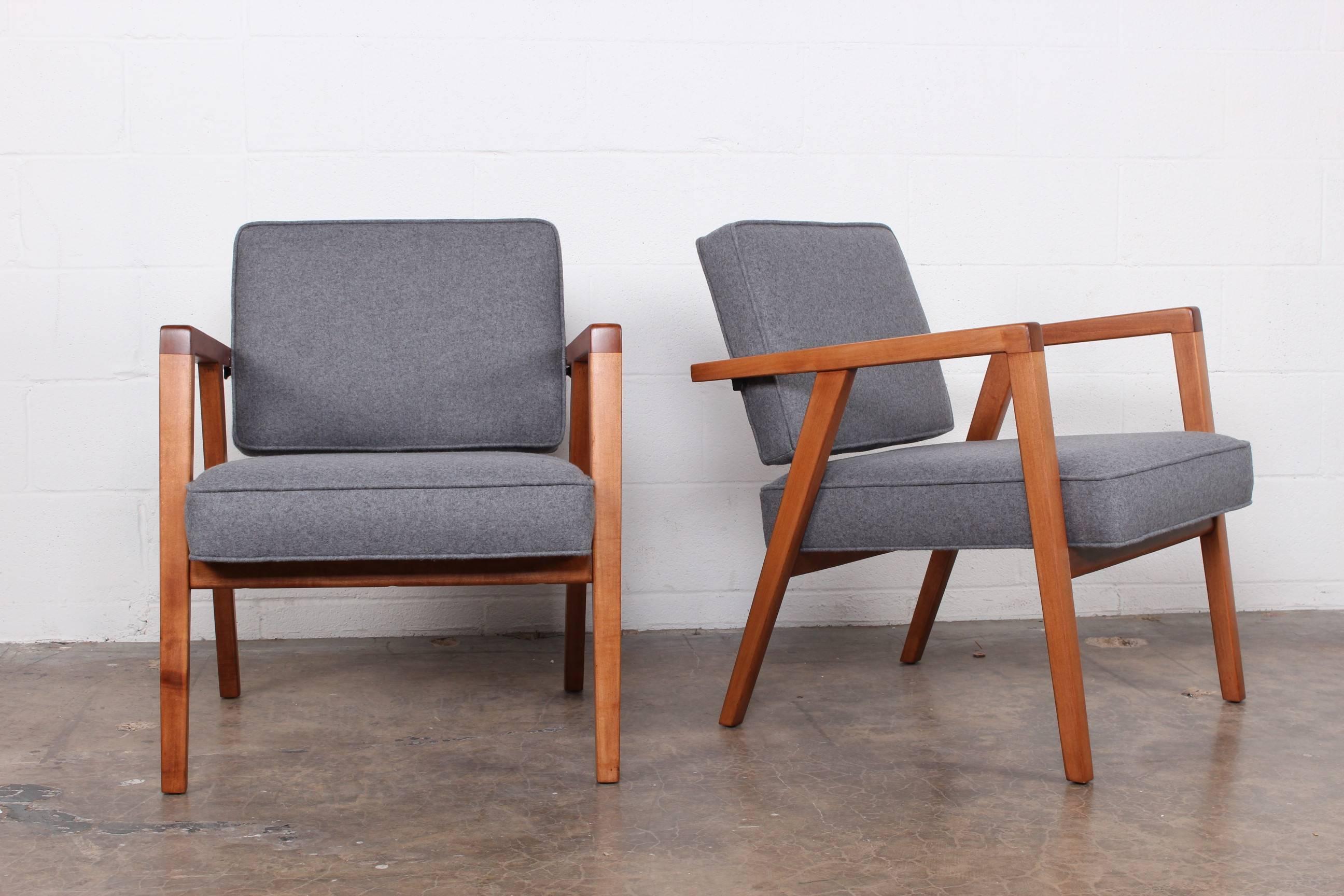 Pair of Lounge Chairs by Franco Albini In Excellent Condition In Dallas, TX