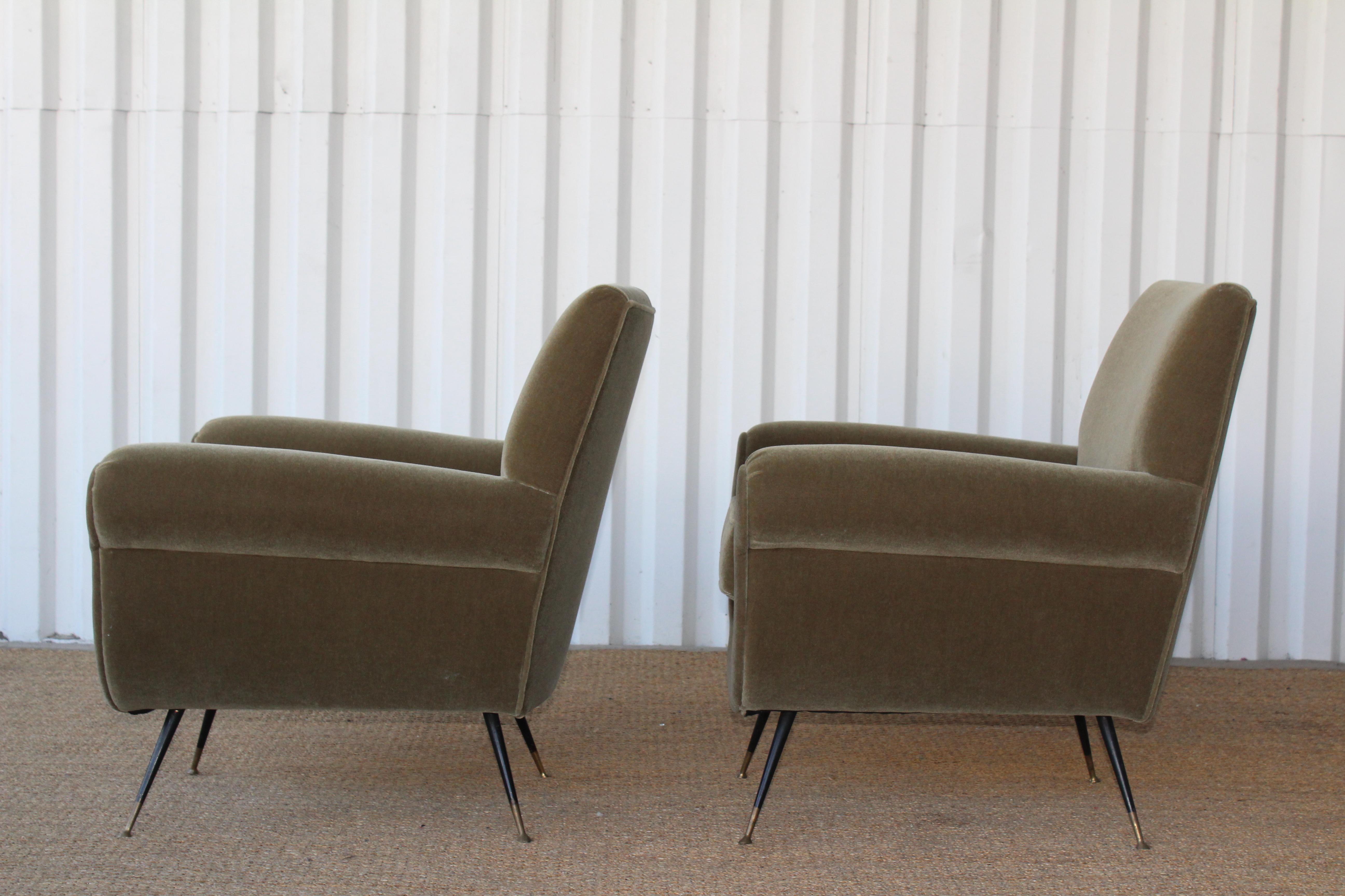 Pair of Lounge Chairs by Gigi Radice for Minotti, Italy, 1950s 4