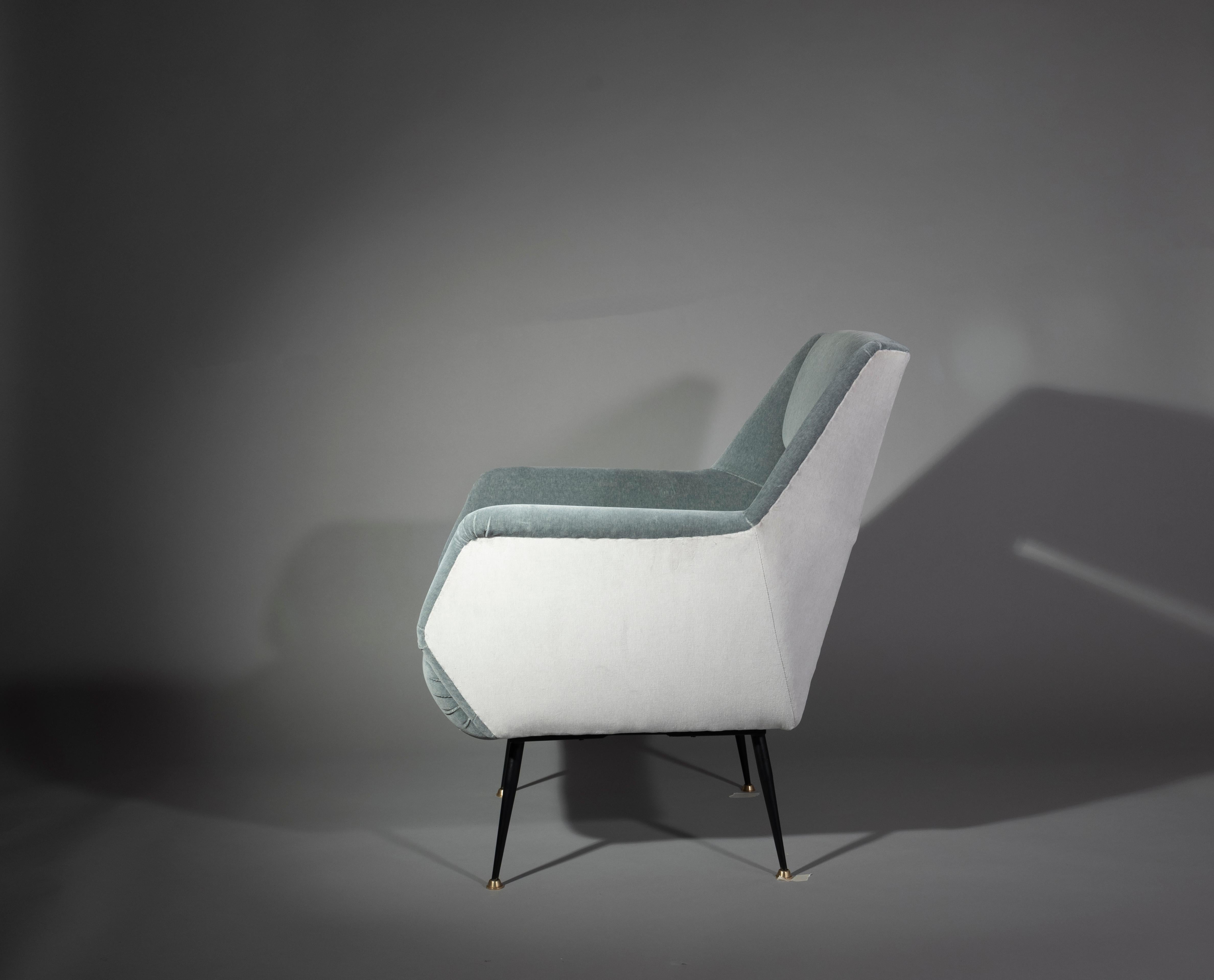 Italian Pair of Lounge Chairs by Gigi Radice for Minotti, Upholstered in Dedar Velvet