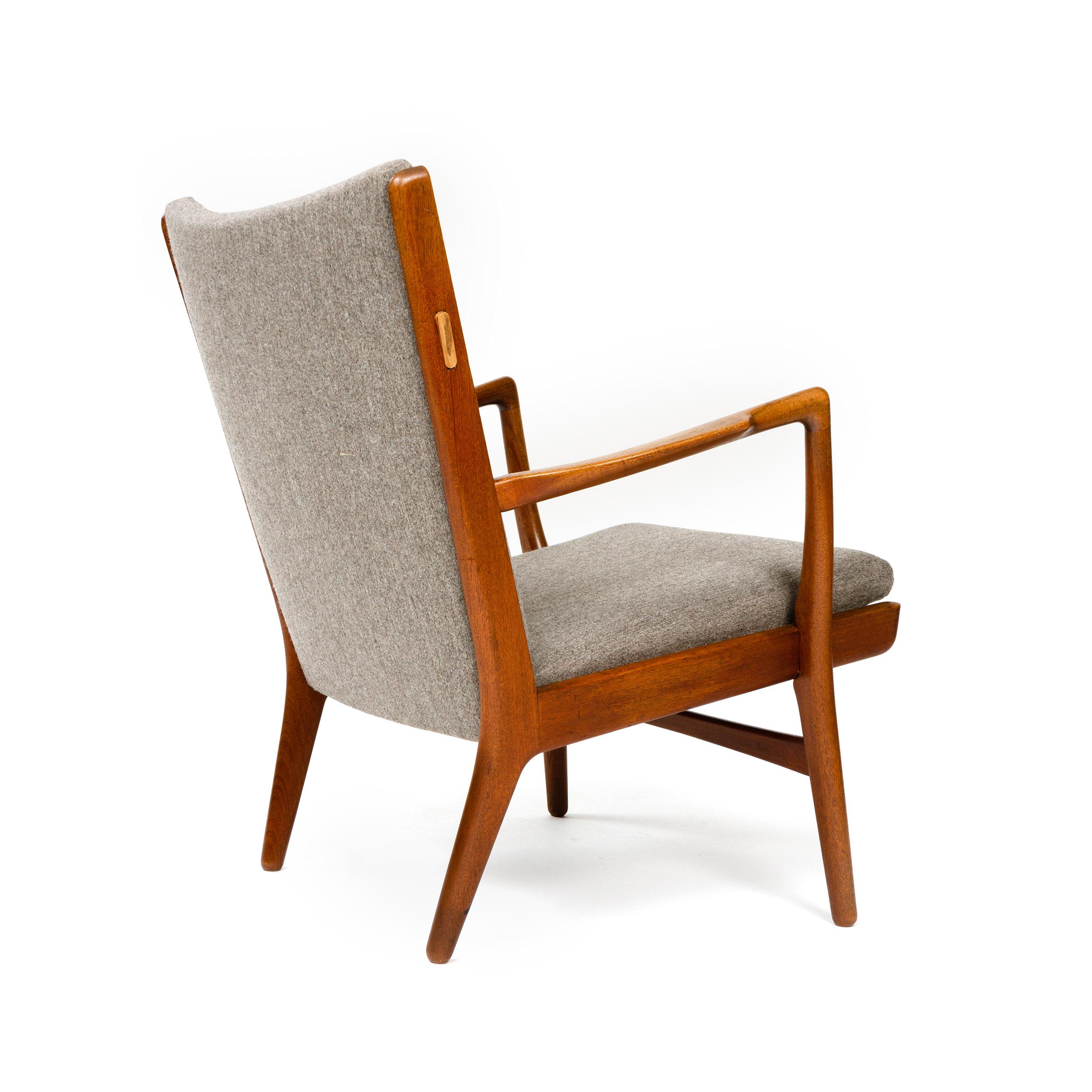 Pair of Lounge Chairs by Hans Wegner for AP Stolen In Excellent Condition In Sagaponack, NY