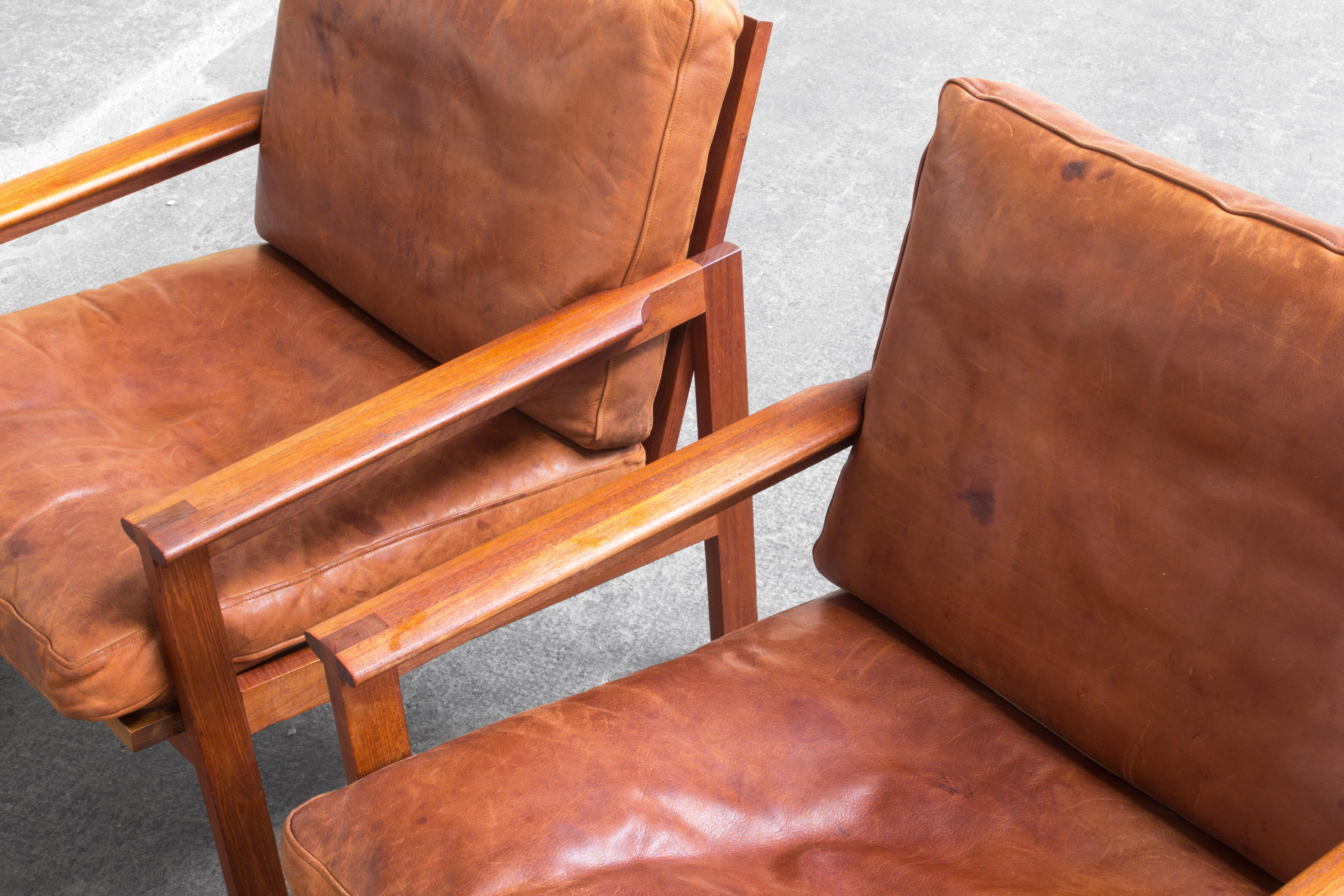 Pair of Lounge Chairs by Illum Wikkelsø for Niels Eilersen, 1960 1