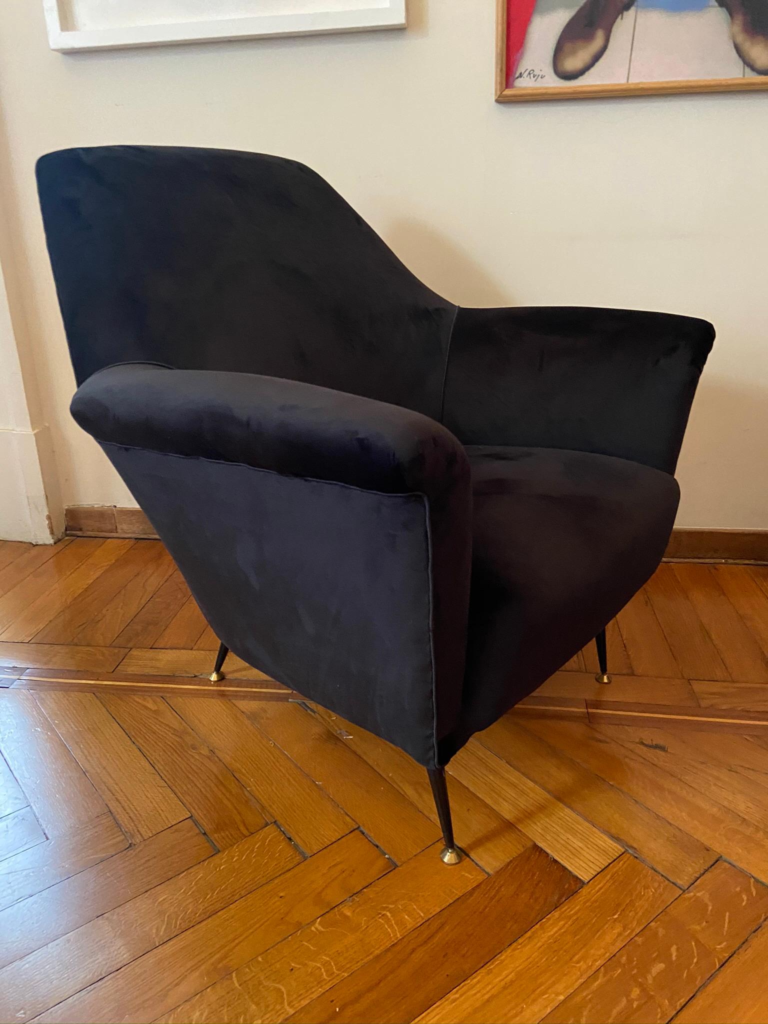 Italian Pair of Lounge Chairs by ISA Bergamo, Italy, 1960s