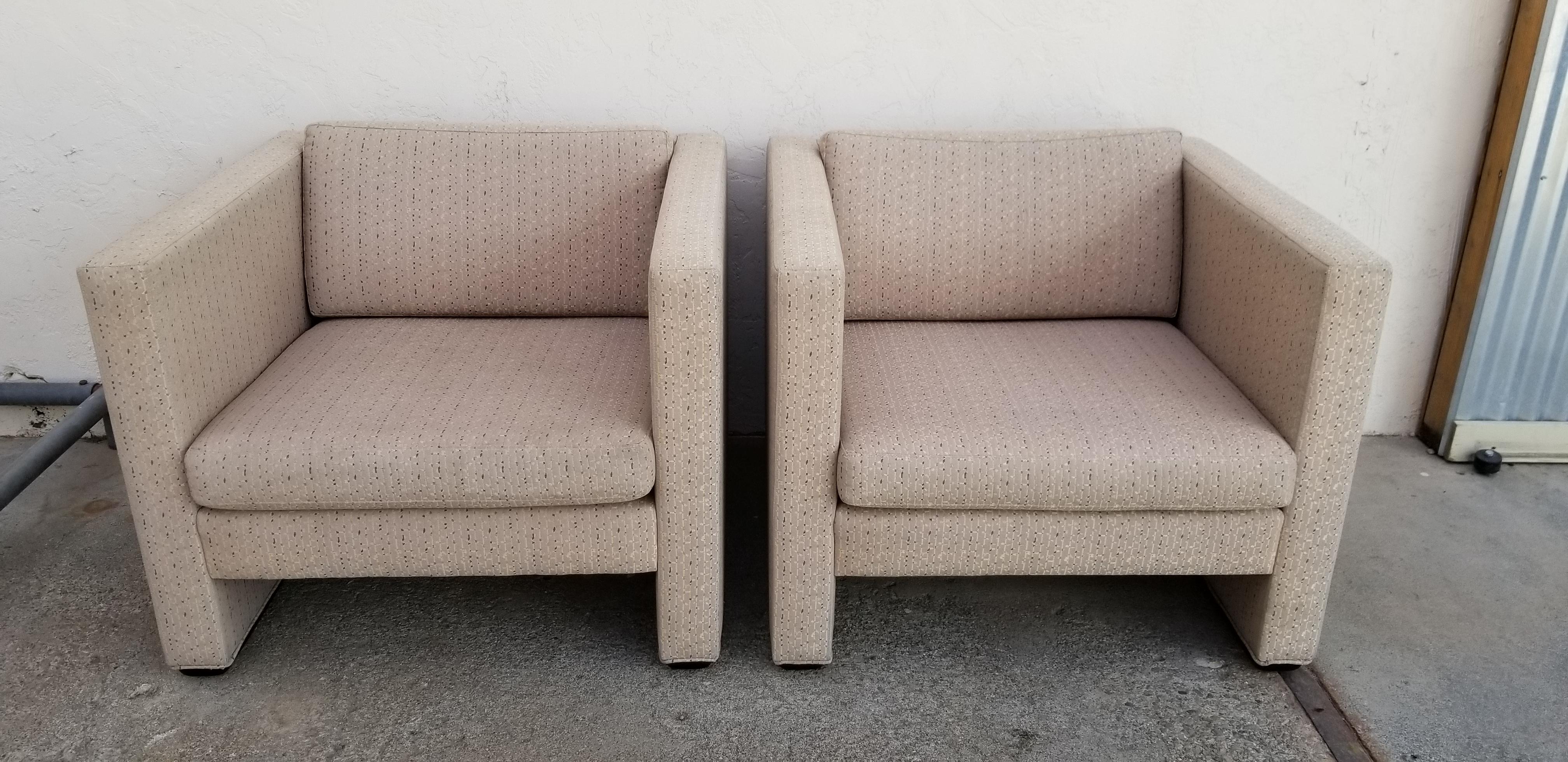 Mid-Century Modern Pair of Lounge Chairs by Jack Cartwright For Sale