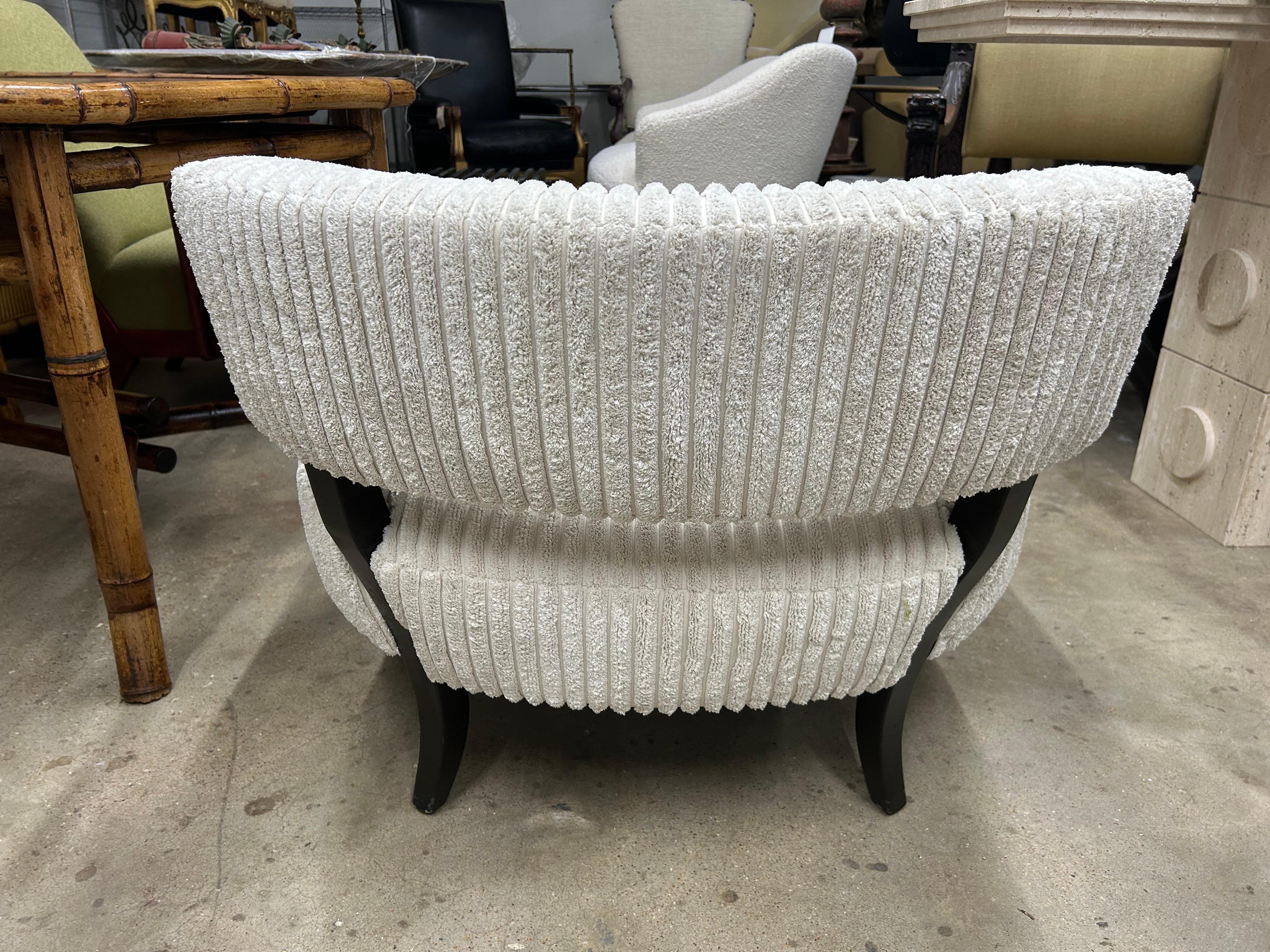 Paar Lounge-Stühle von James Mont im Zustand „Gut“ im Angebot in Houston, TX