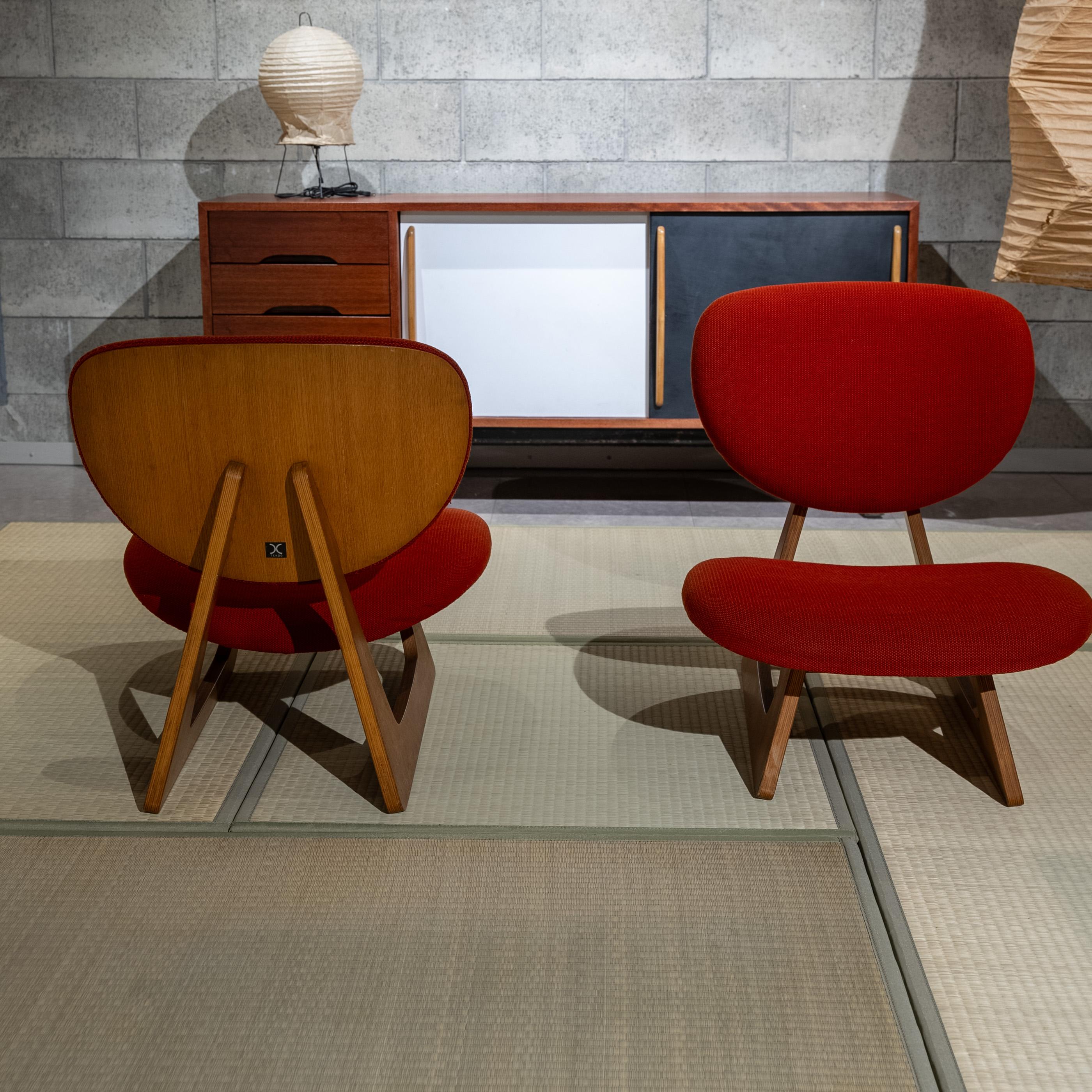 Pair of Lounge Chairs, by Junzo Sakakura and  Daisaku Cho, Japan 1970s For Sale 2