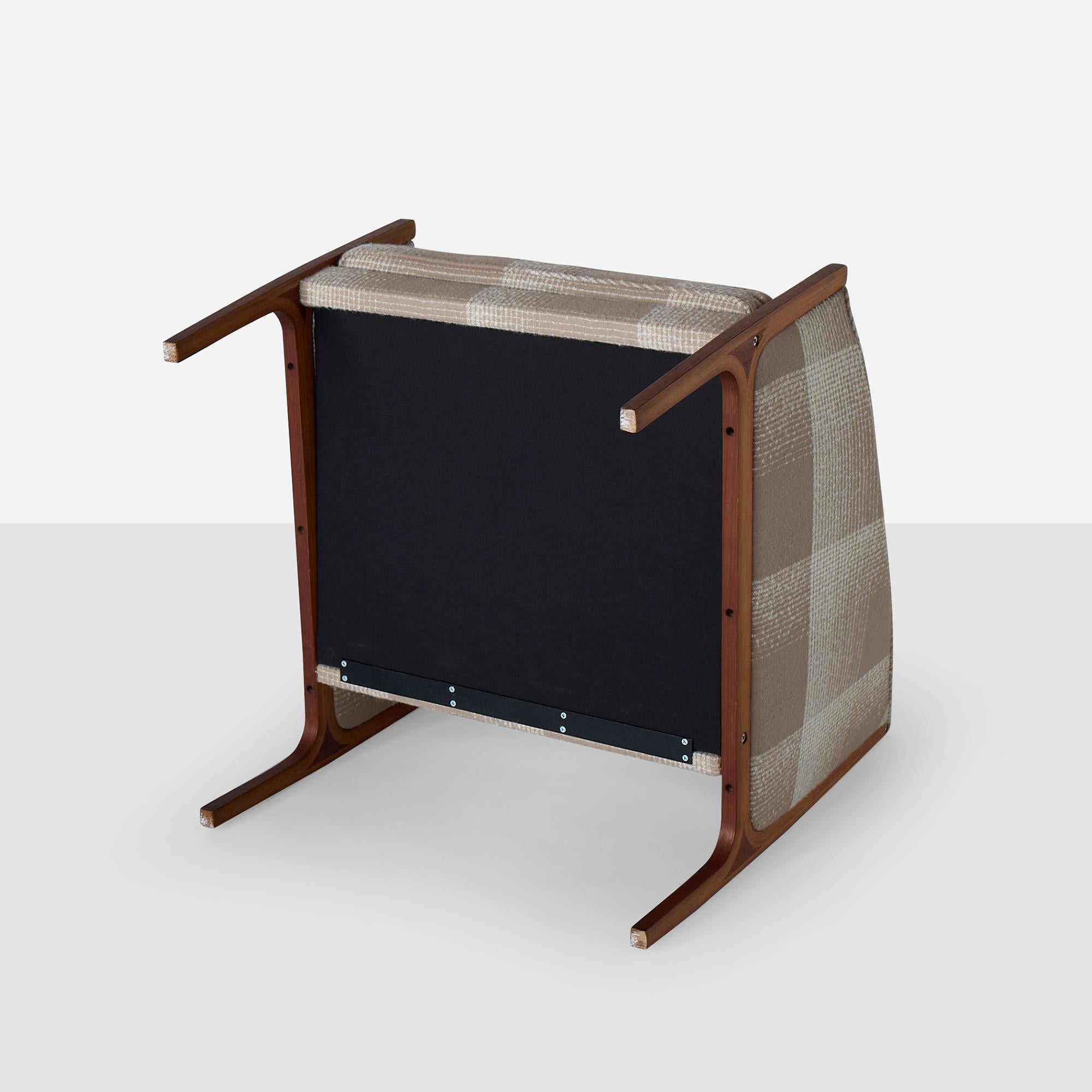 Ein Paar Loungesessel von Junzo Sakakura Architectural Institute im Angebot 4