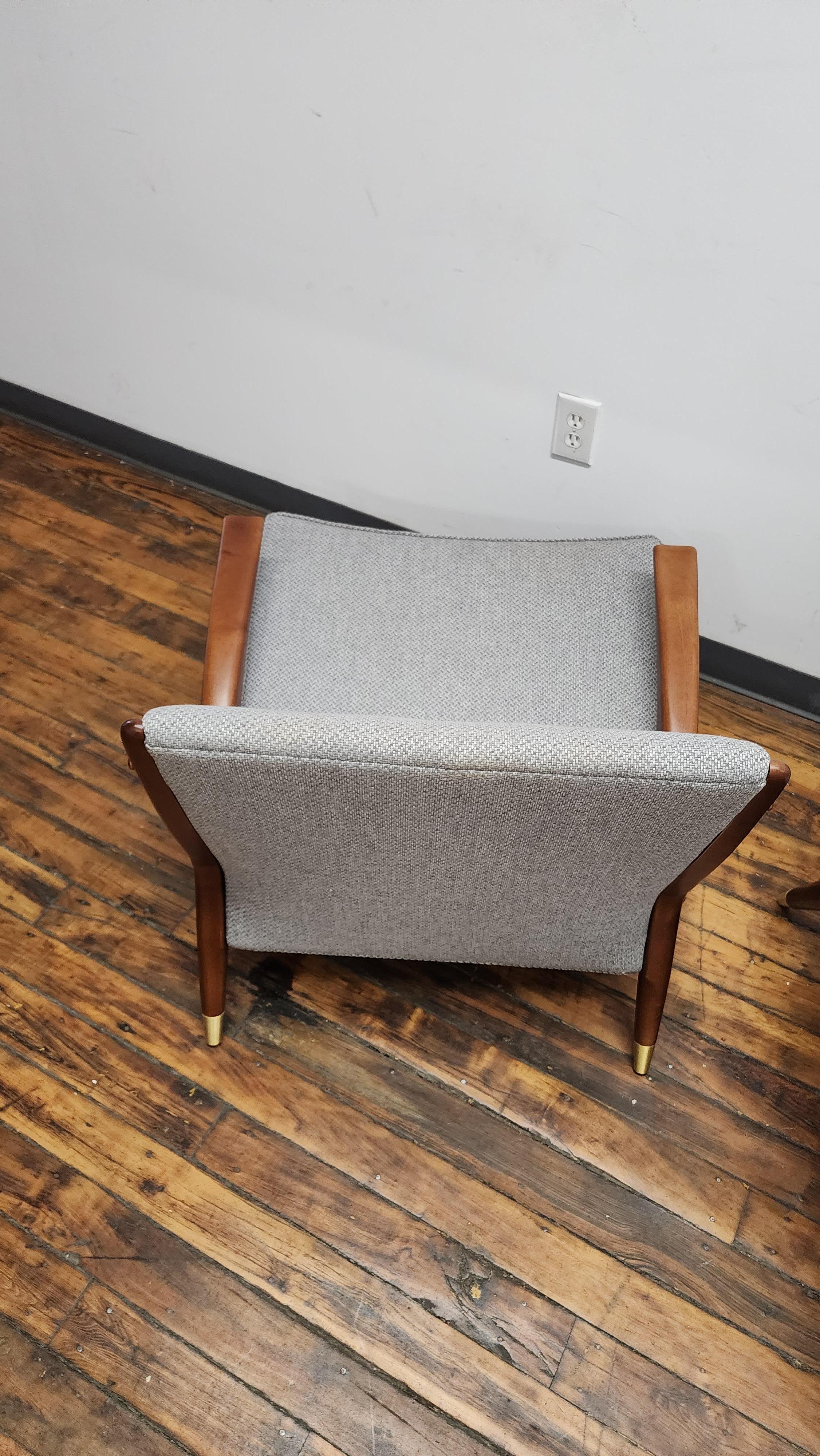 American Pair of Lounge Chairs by Karpen of California For Sale