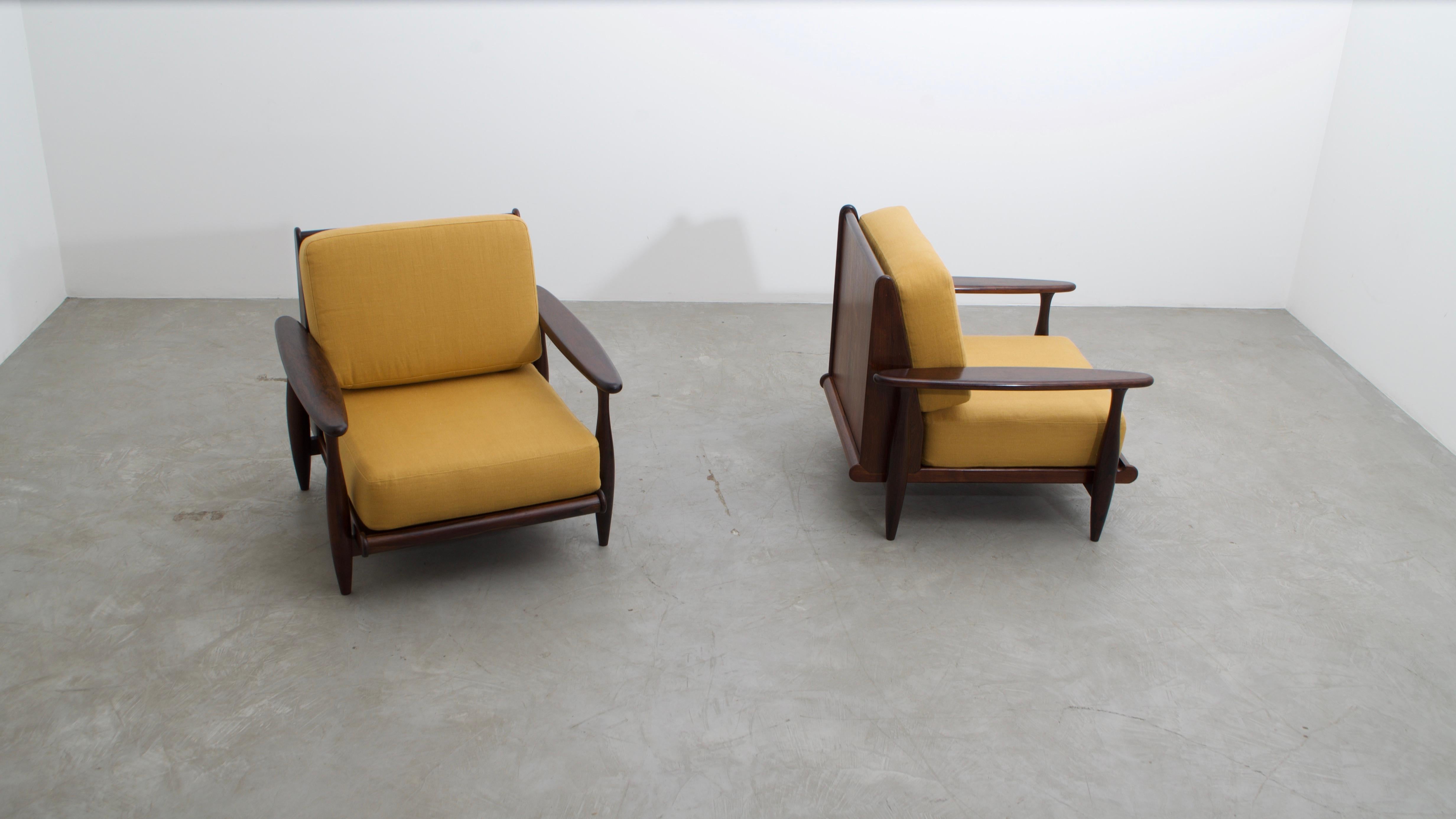 Pair of Lounge Chairs by Liceu de Artes e Ofícios, 1960's, Brazilian Mid-Century For Sale 4