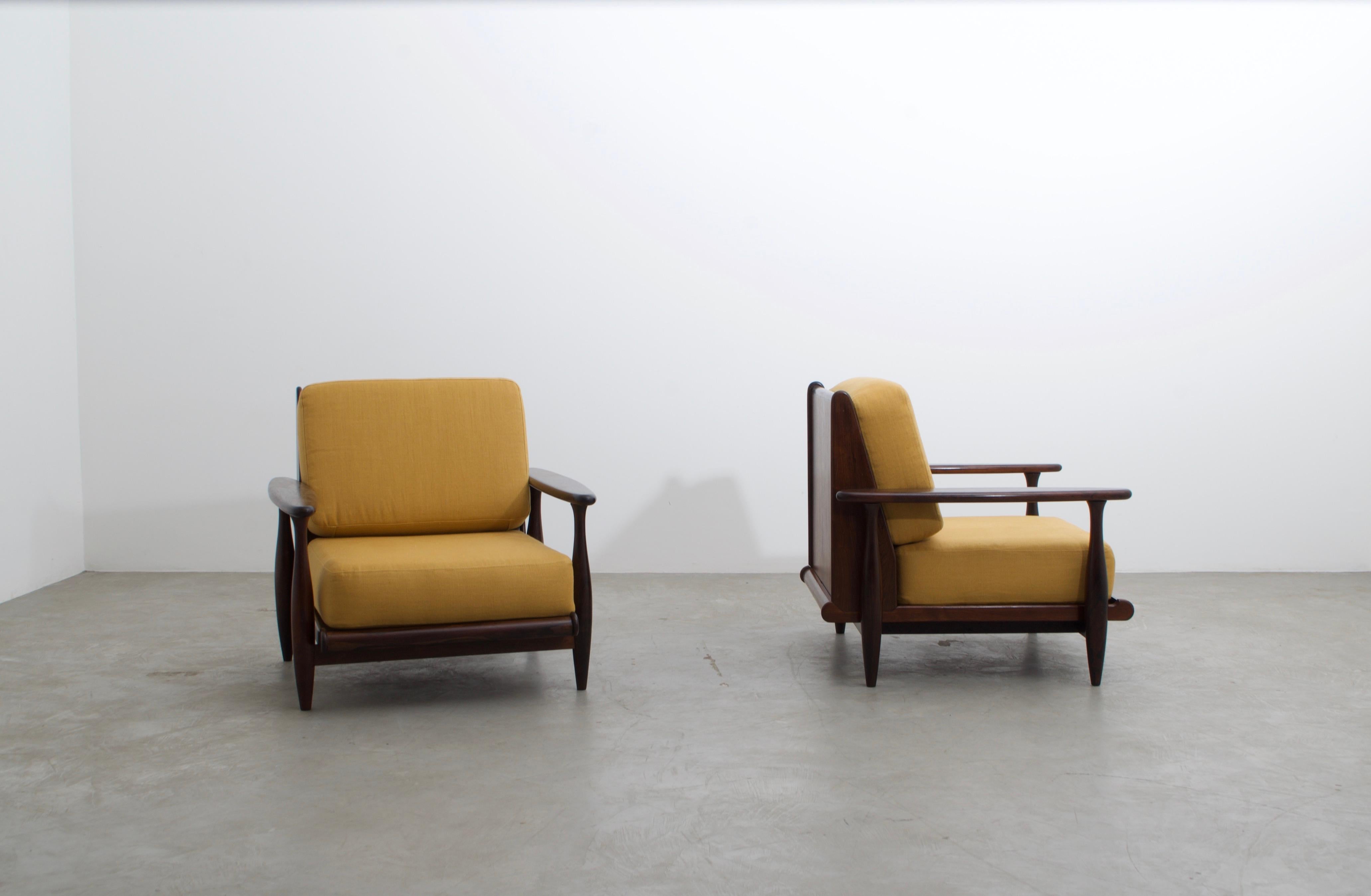 Pair of Lounge Chairs by Liceu de Artes e Ofícios, 1960's, Brazilian Mid-Century For Sale 2