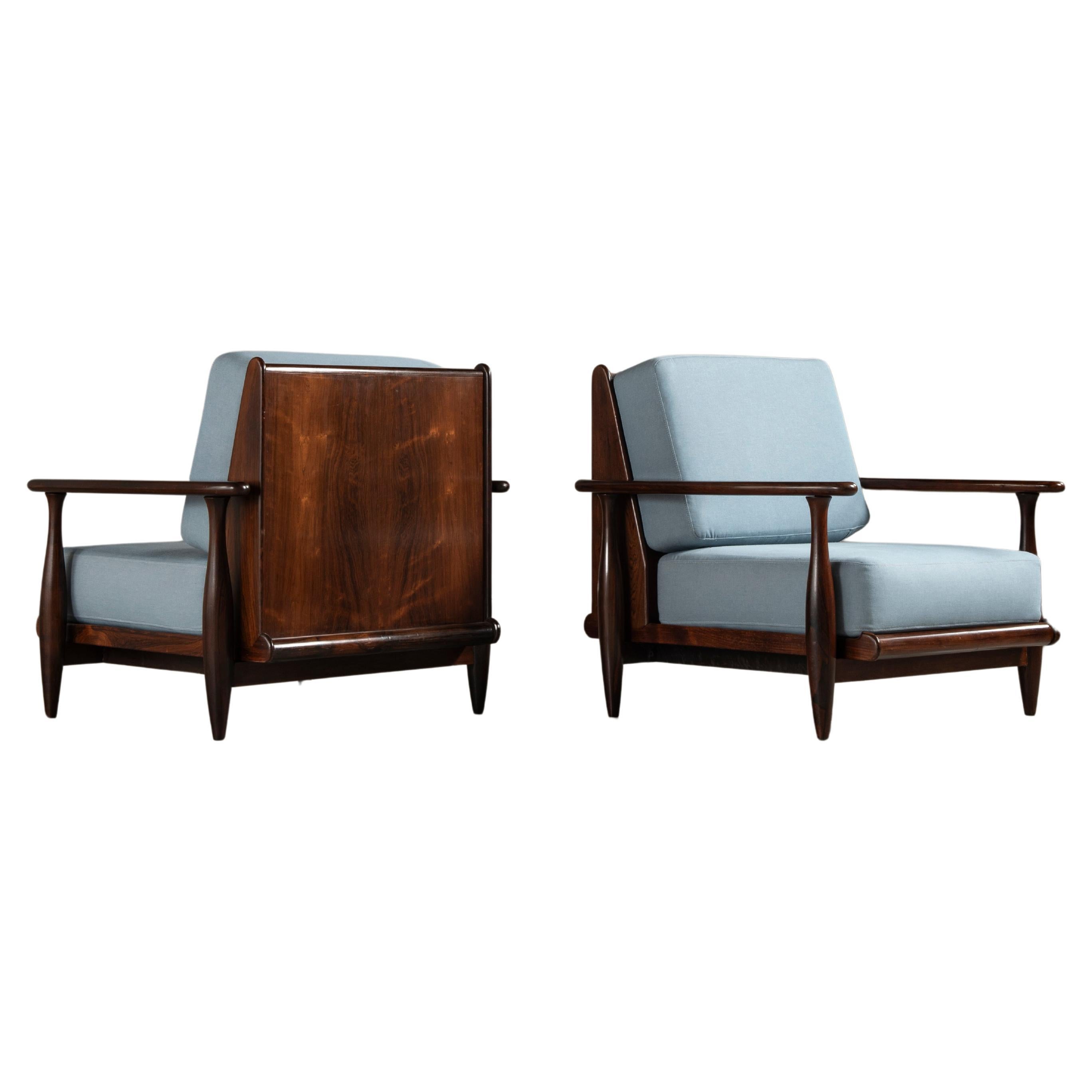 Pair of Lounge Chairs, by Liceu de Artes e Ofícios, Brazilian Mid-Century Modern For Sale