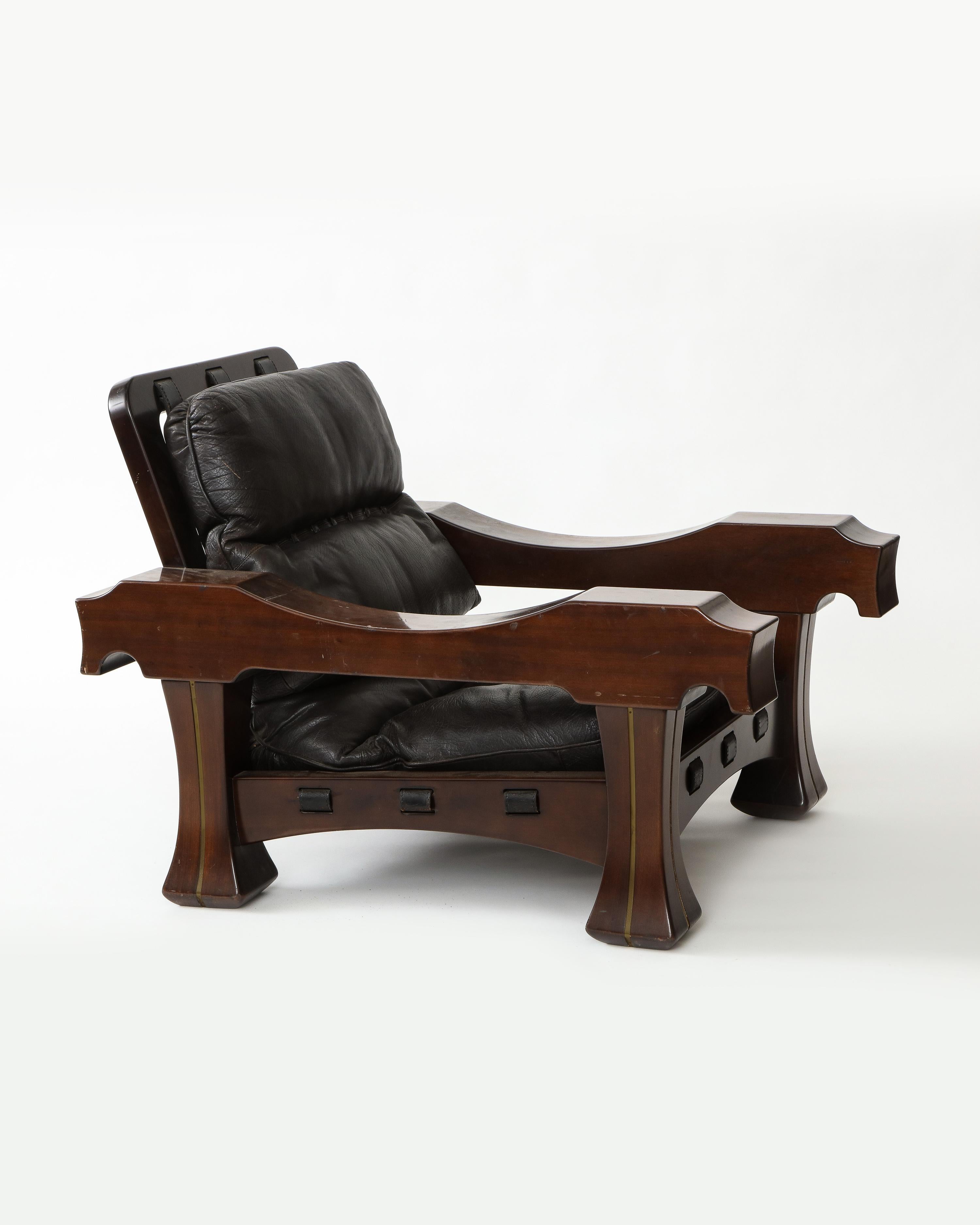 Italian Pair of Ussaro Lounge Chairs by Luciano Frigerio in Leather, Wood and Brass