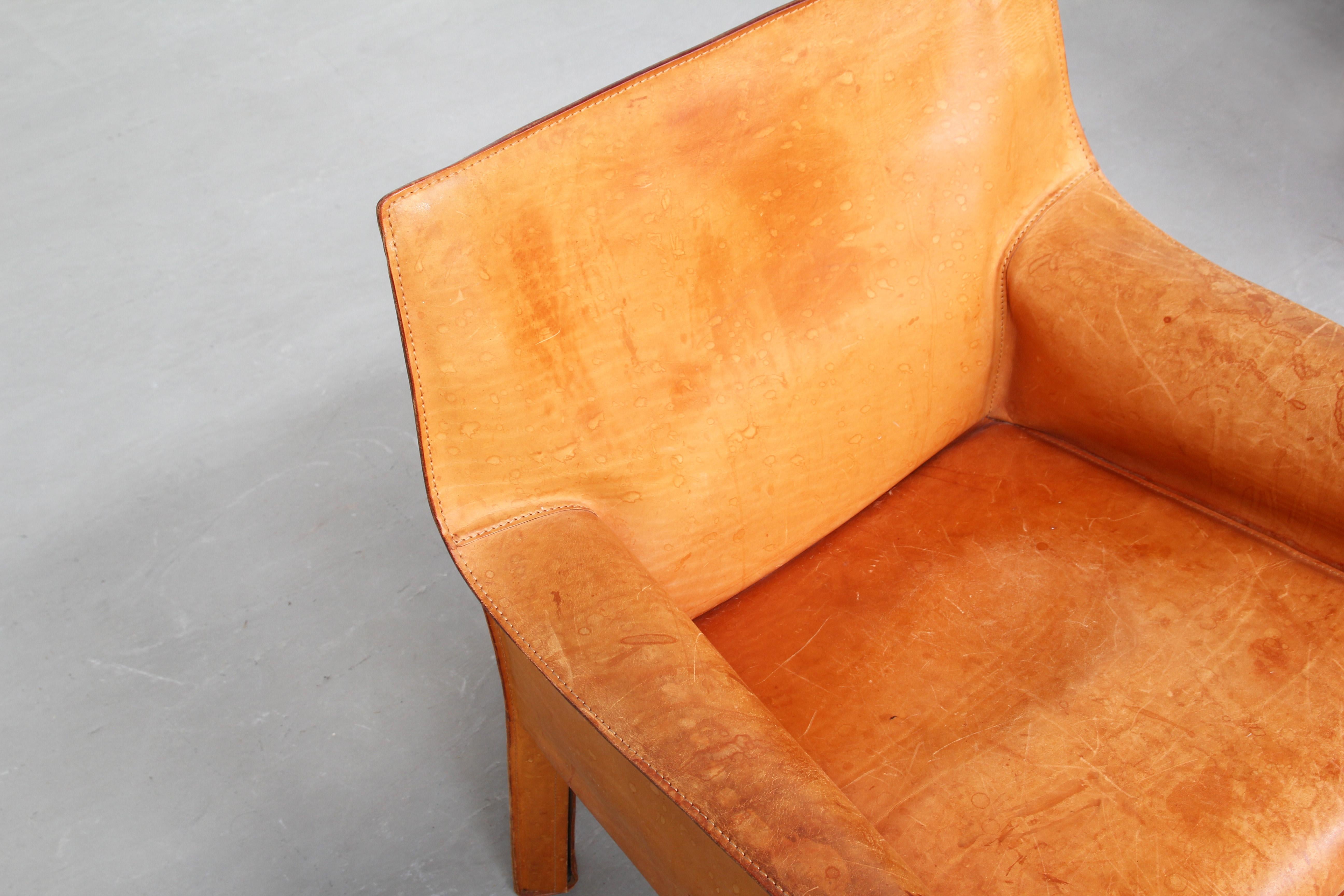 Pair of Lounge Chairs by Mario Bellini for Cassina Italy 1980s Leather 3