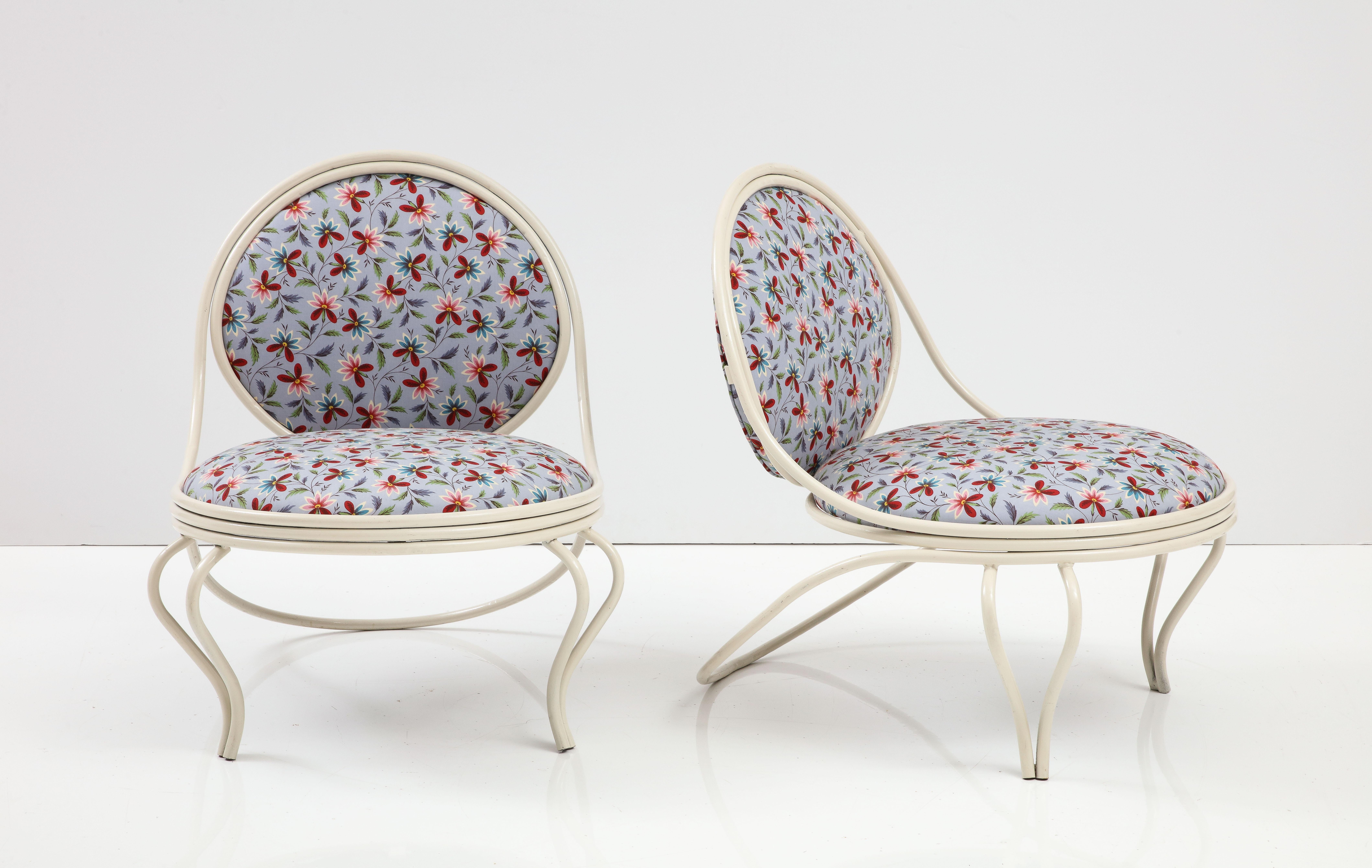 20ième siècle Paire de chaises longues de Mathieu Matégot, France, milieu du 20e siècle en vente