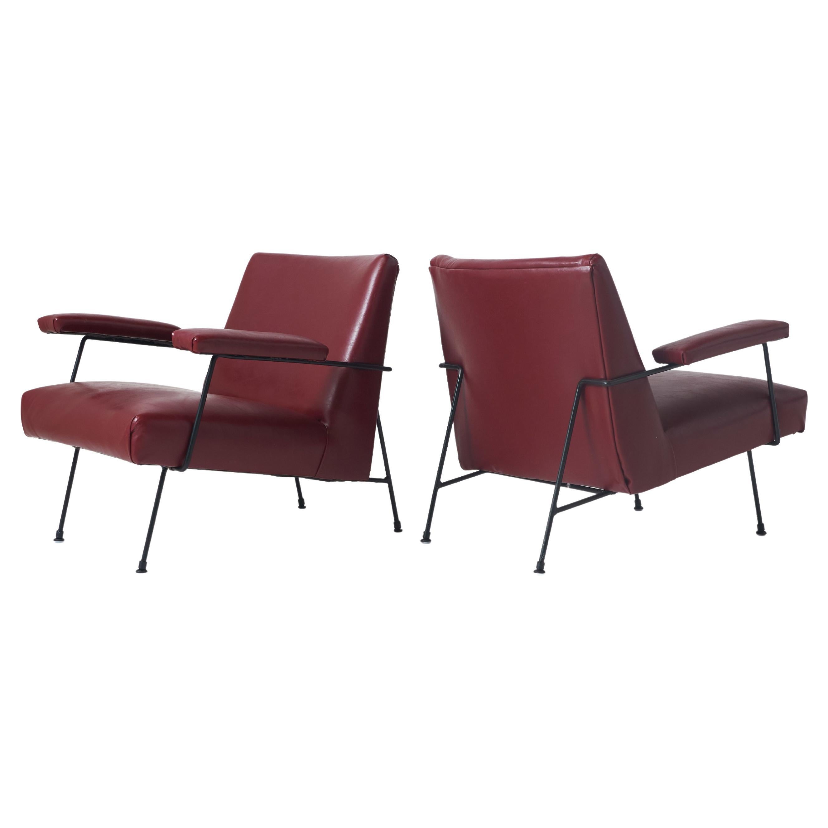 Pair of Lounge Chairs by Milo Baughman for Pacific Iron For Sale