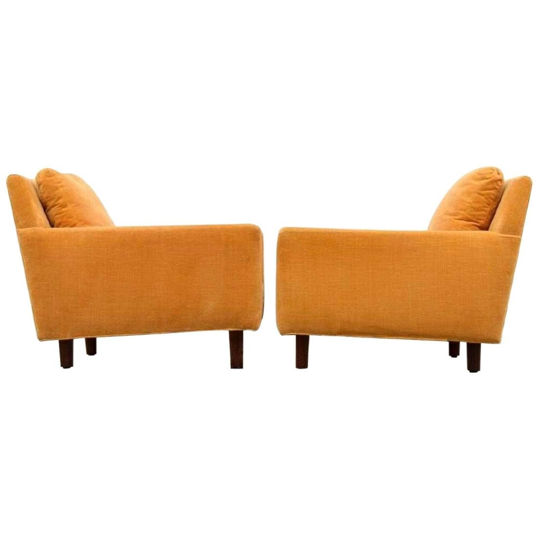 Pair of Lounge Chairs by Milo Baughman