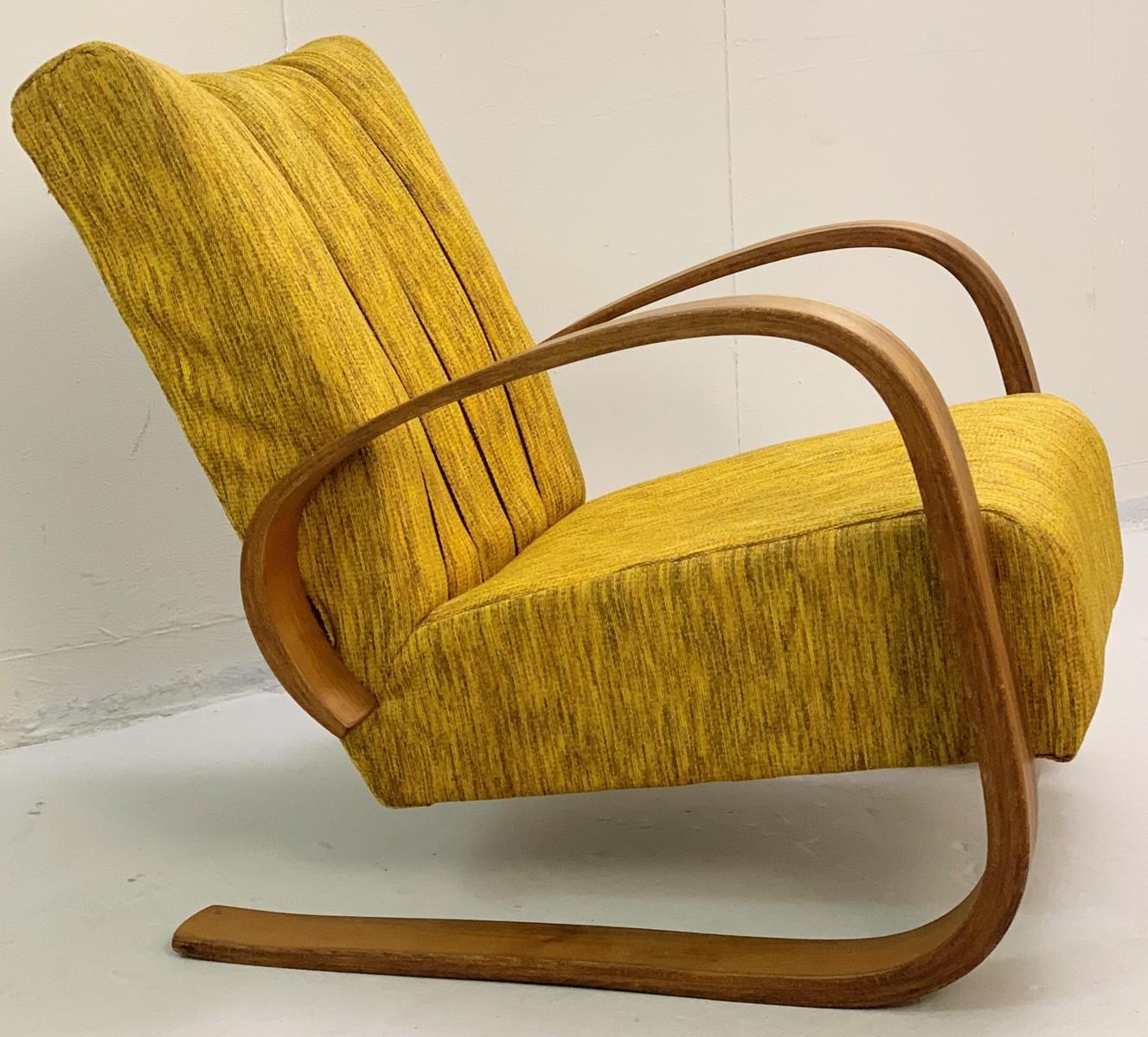 Czech Pair of Lounge Chairs by Miroslav Navratil, 1930s
