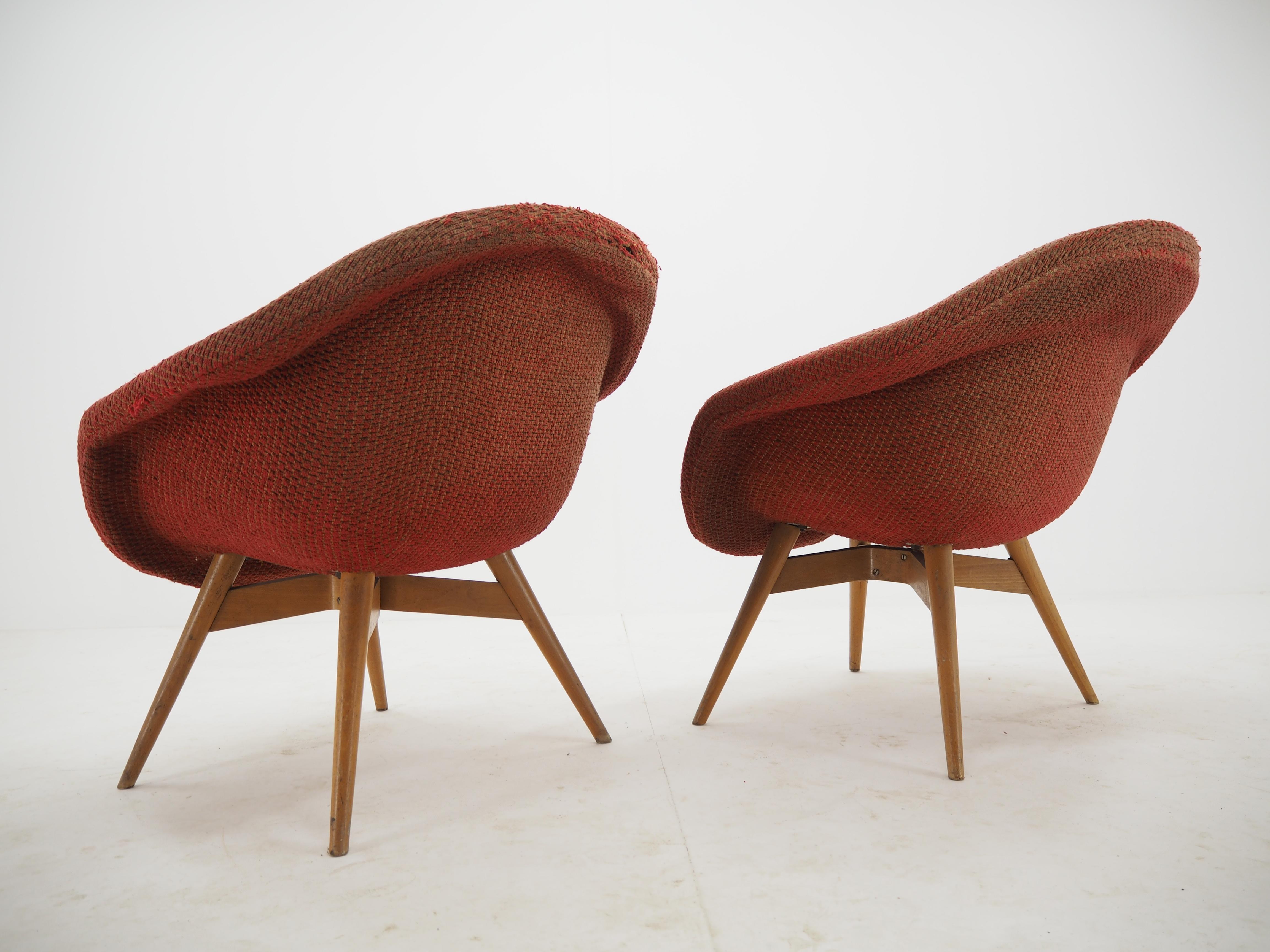 Pair of Lounge Chairs by Miroslav Navratil, 1960s 4