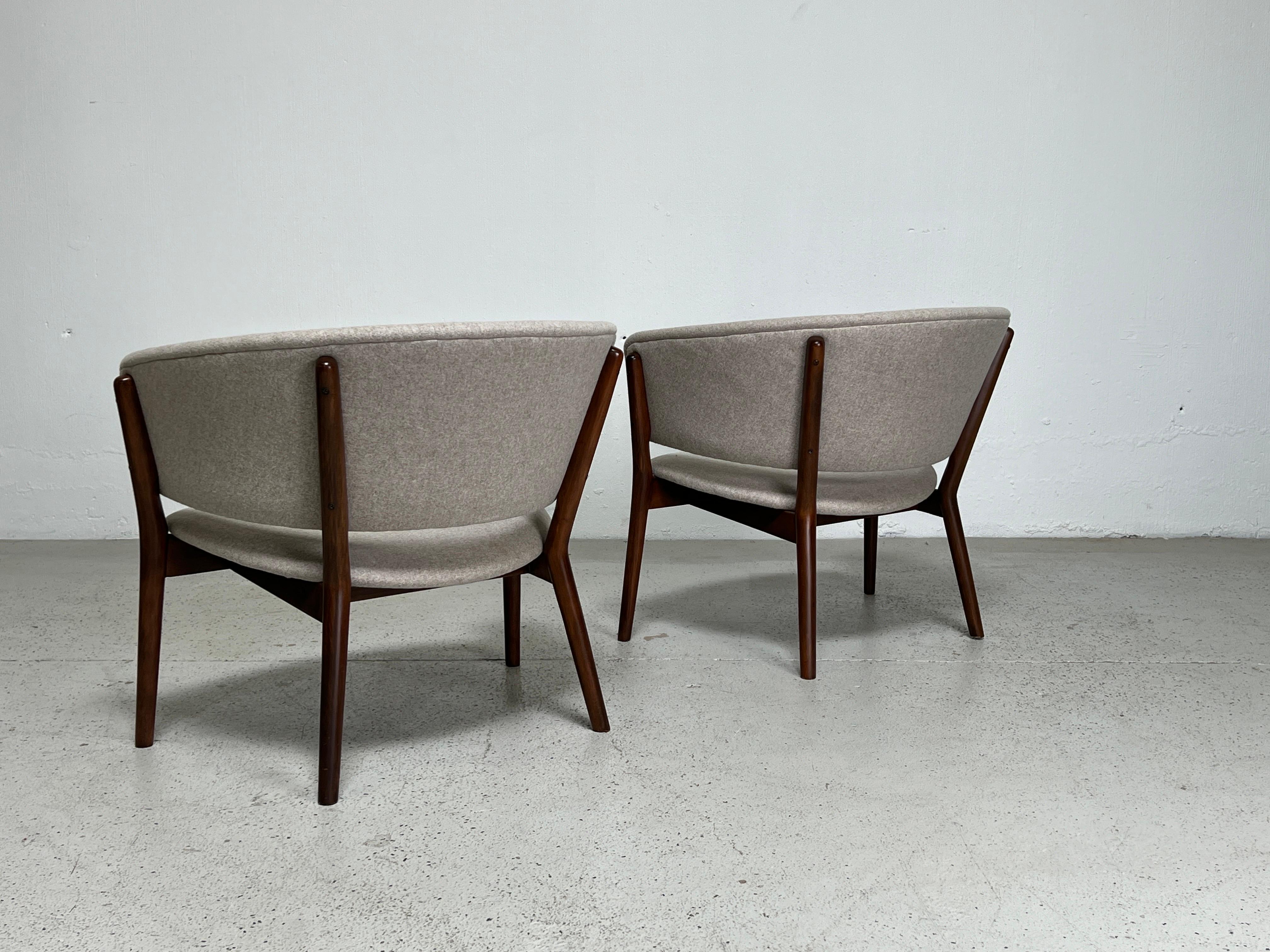 Pair of Lounge Chairs by Nanna Ditzel For Sale 7