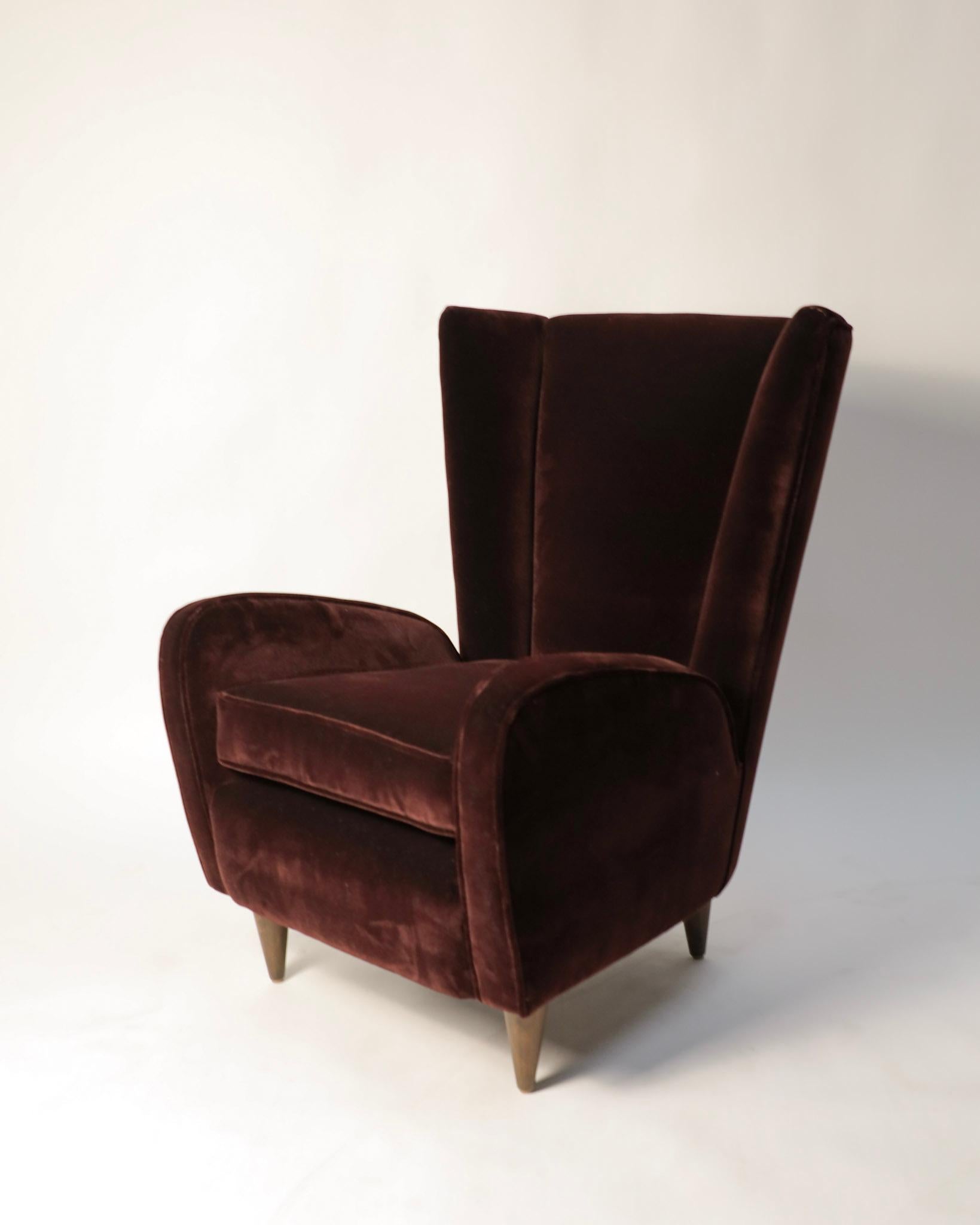 Pair of Lounge Chairs by Paolo Buffa
Dimensions: 27